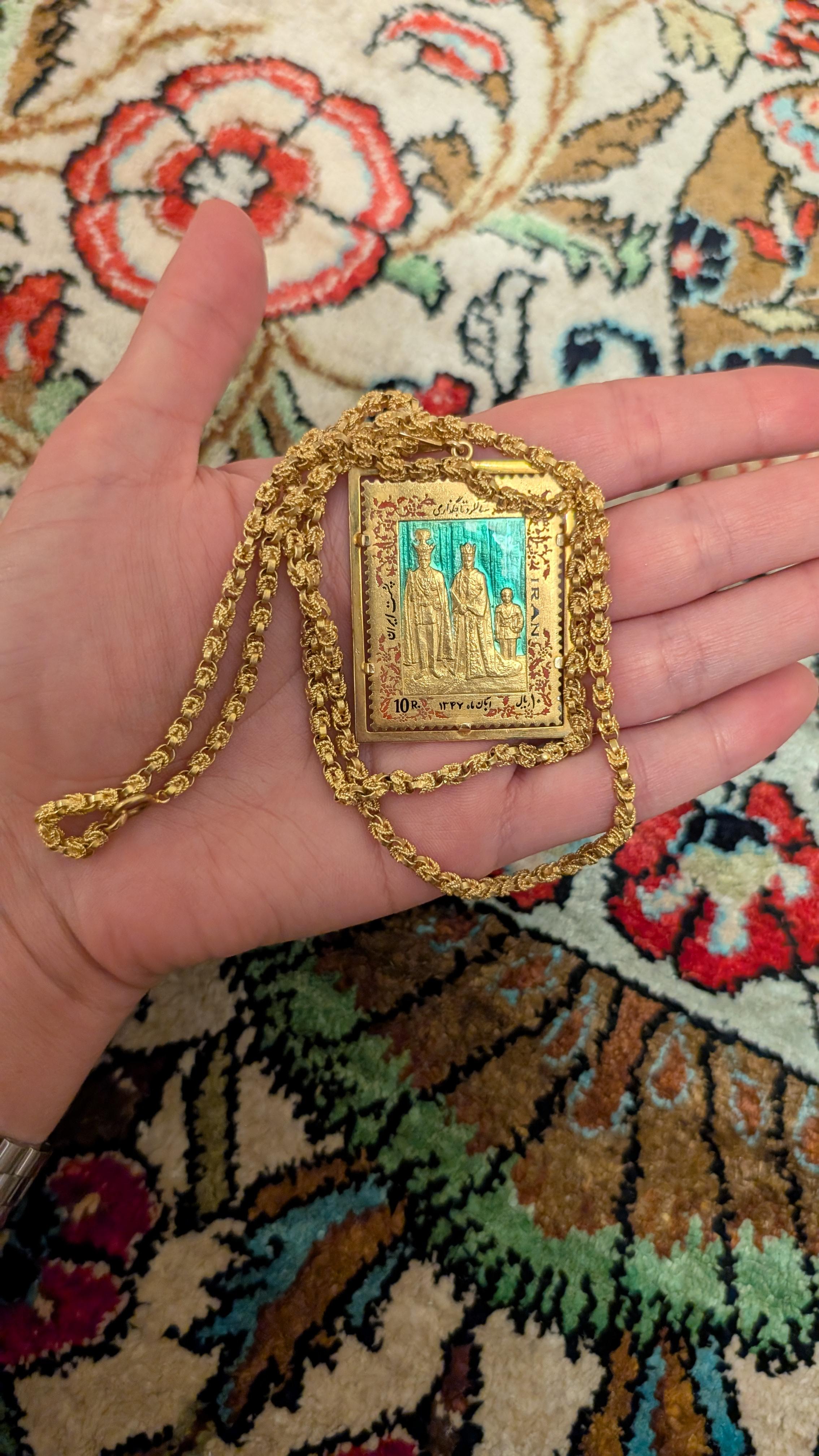 Shah Mohammad Reza Pahlavi Era Pendant Gold & Enamel Stamp on Chain Necklace In Excellent Condition For Sale In New York, NY