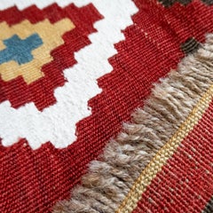 Kilim de lana y algodón de Shahsevan, alfombra tribal roja, azul y marrón del Transcáucaso, hacia 1880