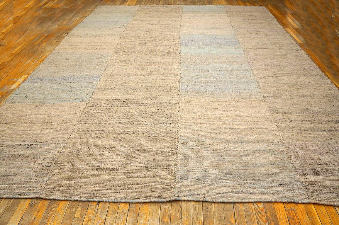 Contemporary Handwoven Wool Shaker Style Flat Weave Carpet 
( 10' 2