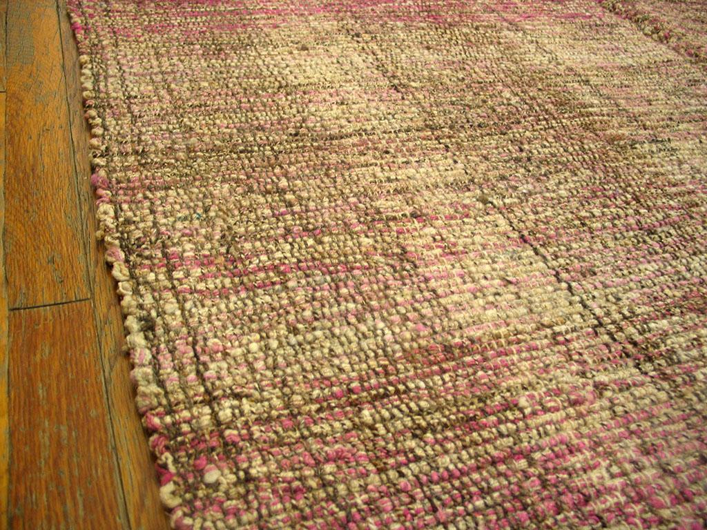 Contemporary Handwoven Wool Shaker Style Flat Weave Carpet ( 10'6