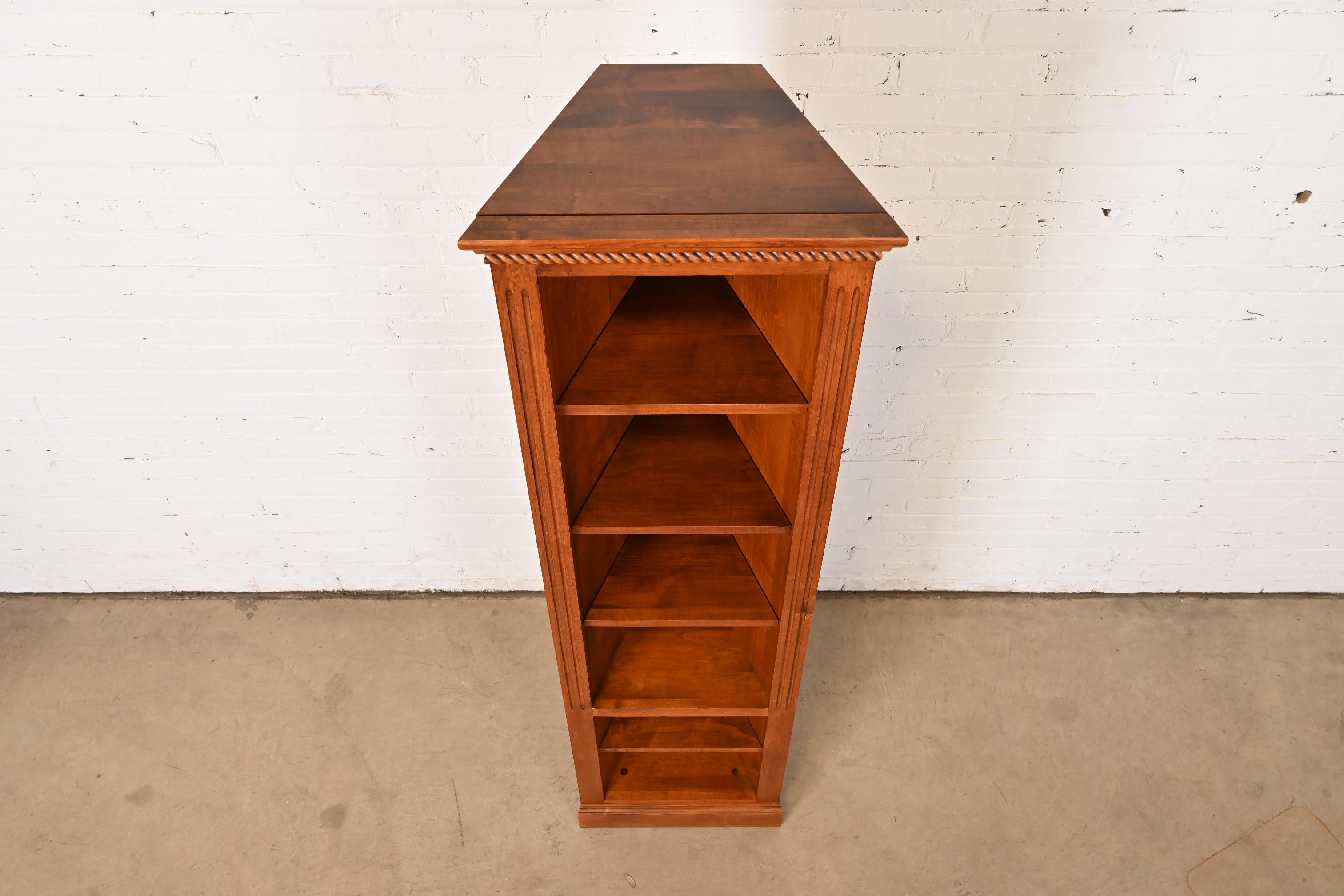 Shaker Arts & Crafts Maple Corner Bookcase or Display Cabinet In Good Condition For Sale In South Bend, IN