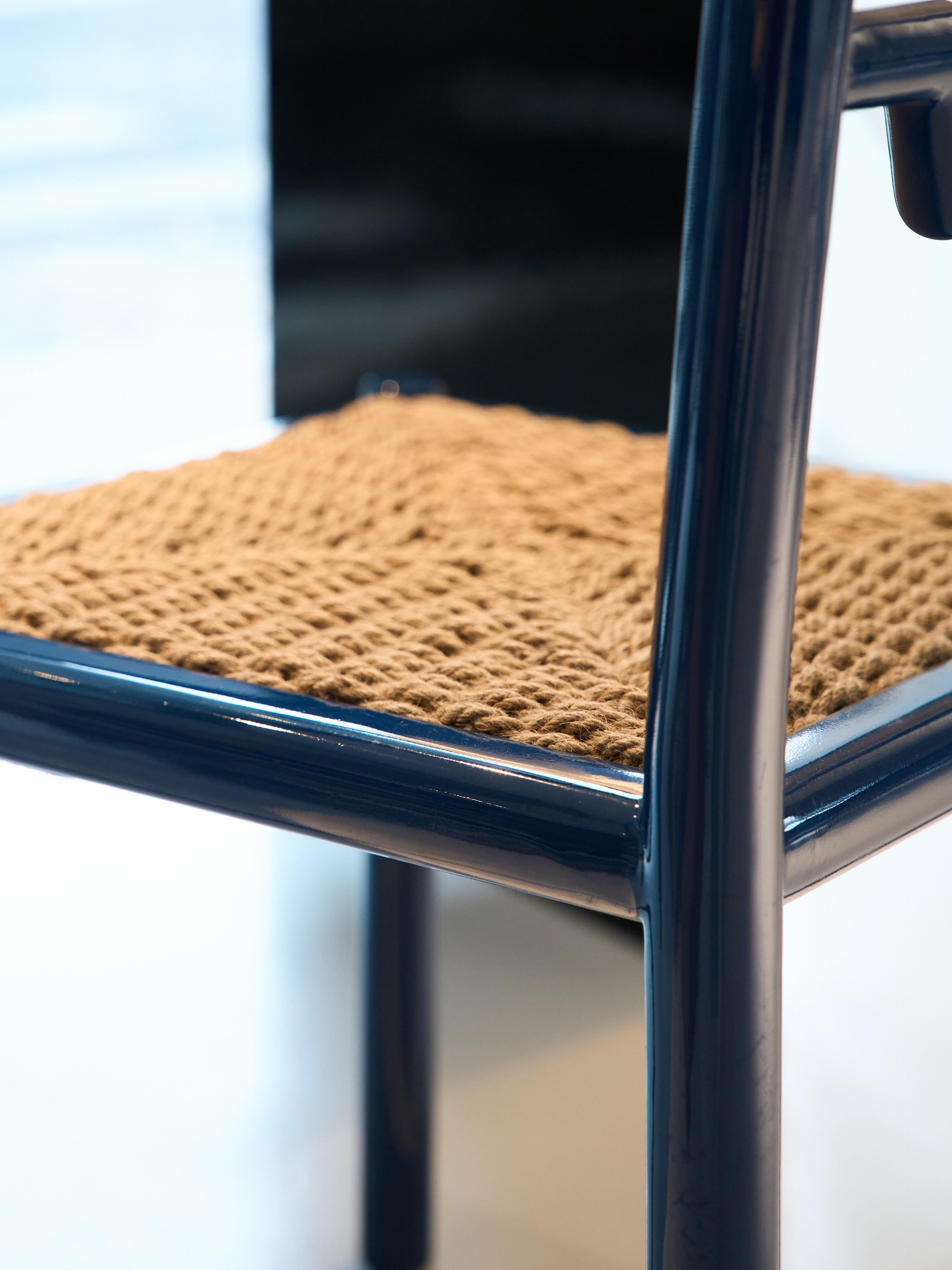 Shaker Stuhl aus lackiertem Massivholz und Hanfseil-Polsterung von Artempo im Zustand „Neu“ im Angebot in Geneve, CH