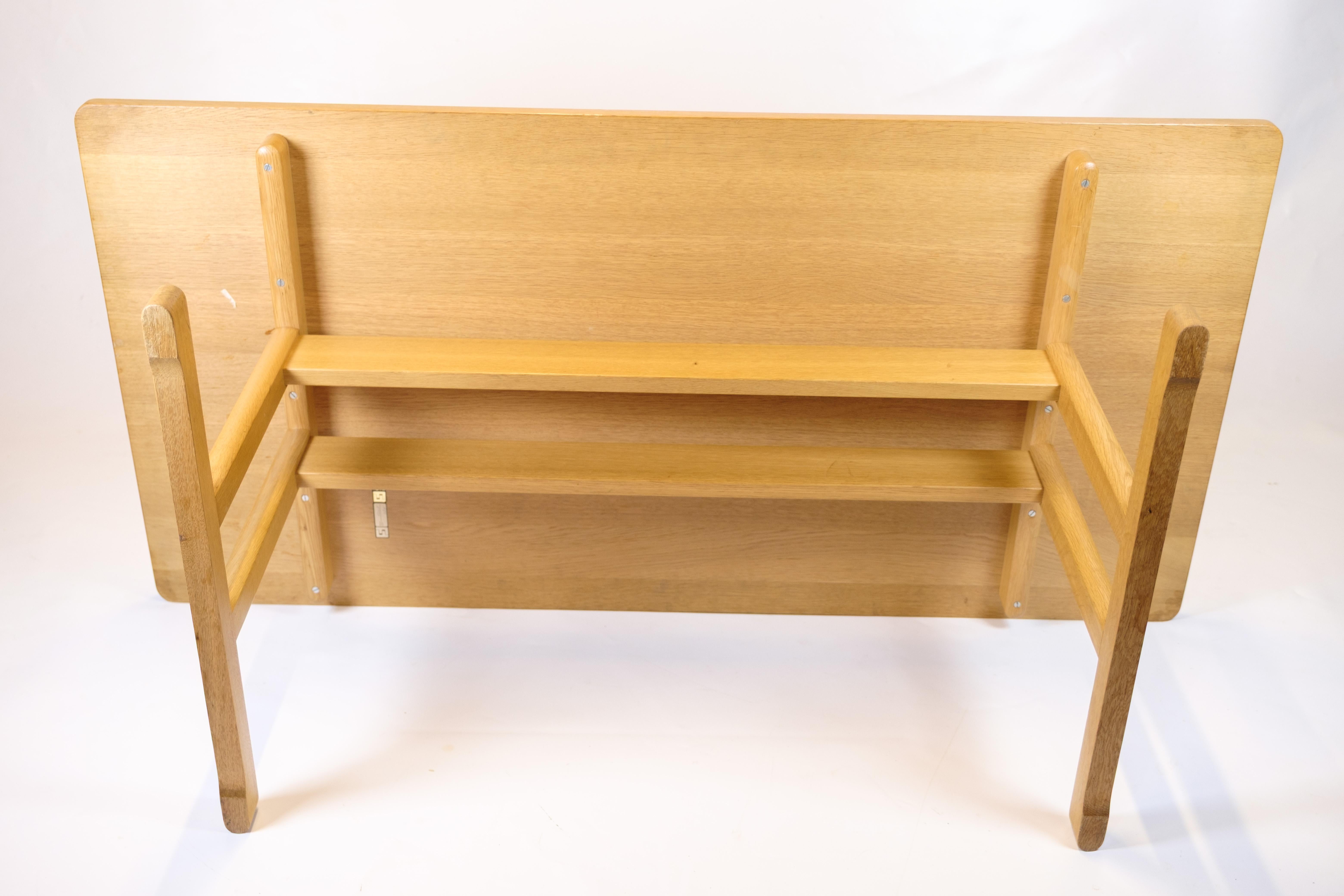 Shaker Coffee Table Model 5267 In Oak By Børge Mogensen From 1960s For Sale 3