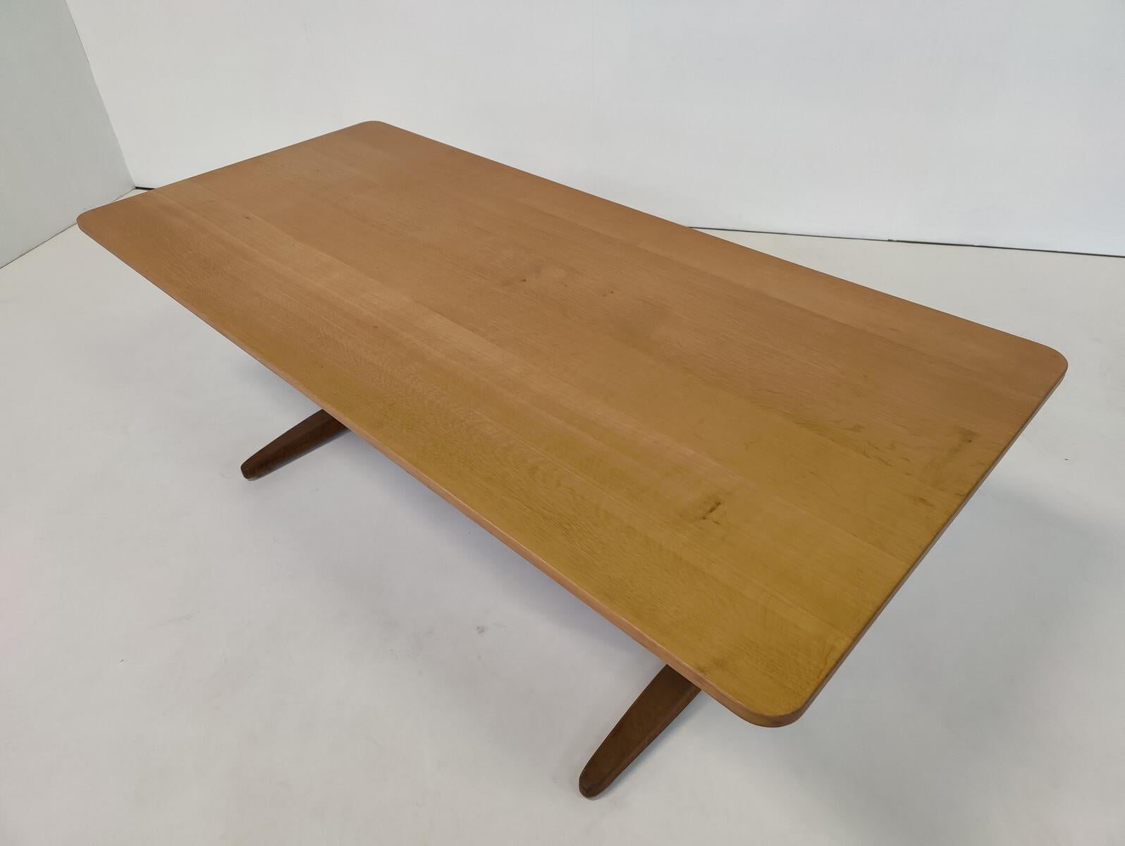 Shaker Dining Table by Børge Mogensen, Denmark, 1950s In Good Condition For Sale In Brussels, BE