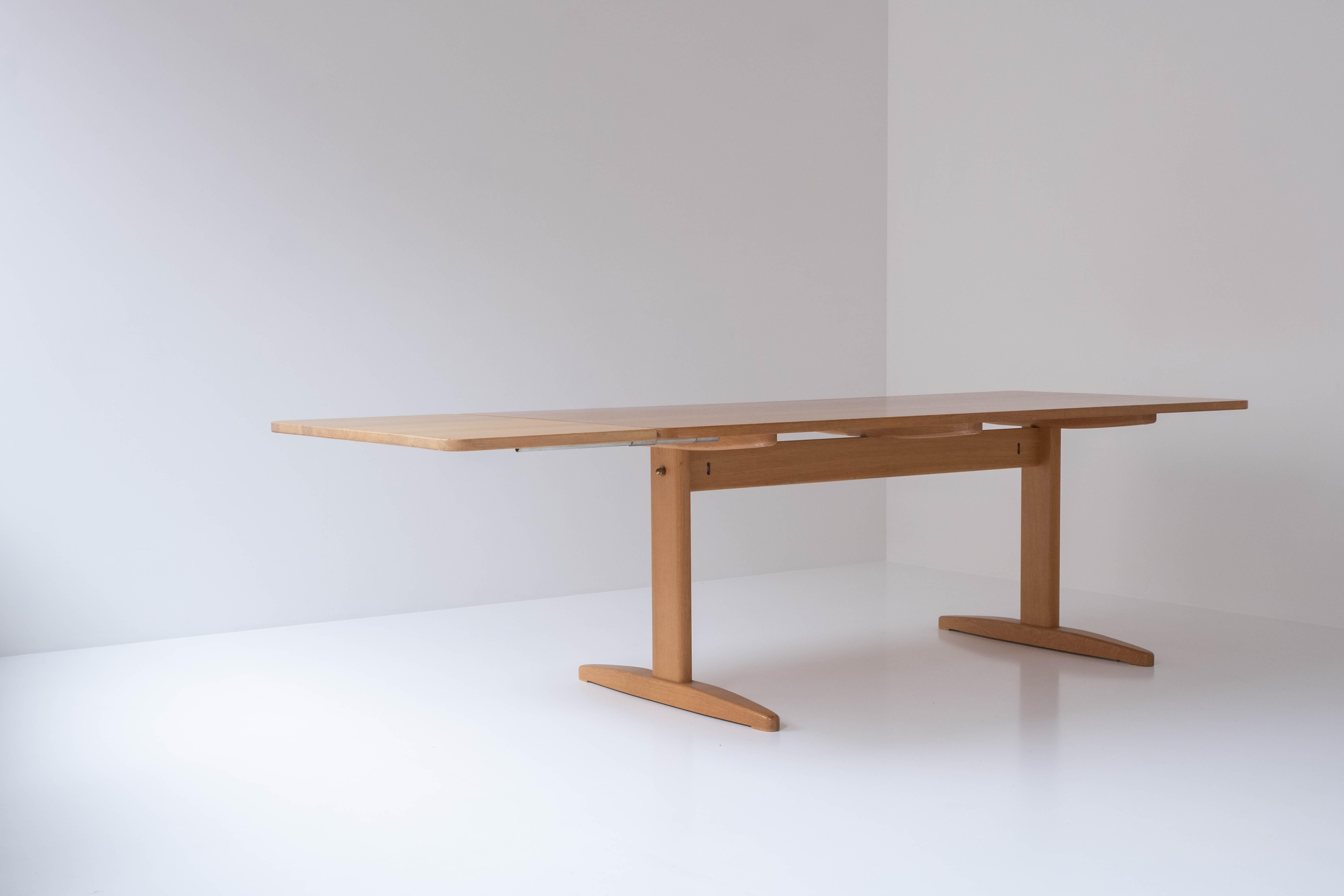 Shaker Dining Table by Børge Mogensen for Carl Madsen & Son, Denmark 1960s 2