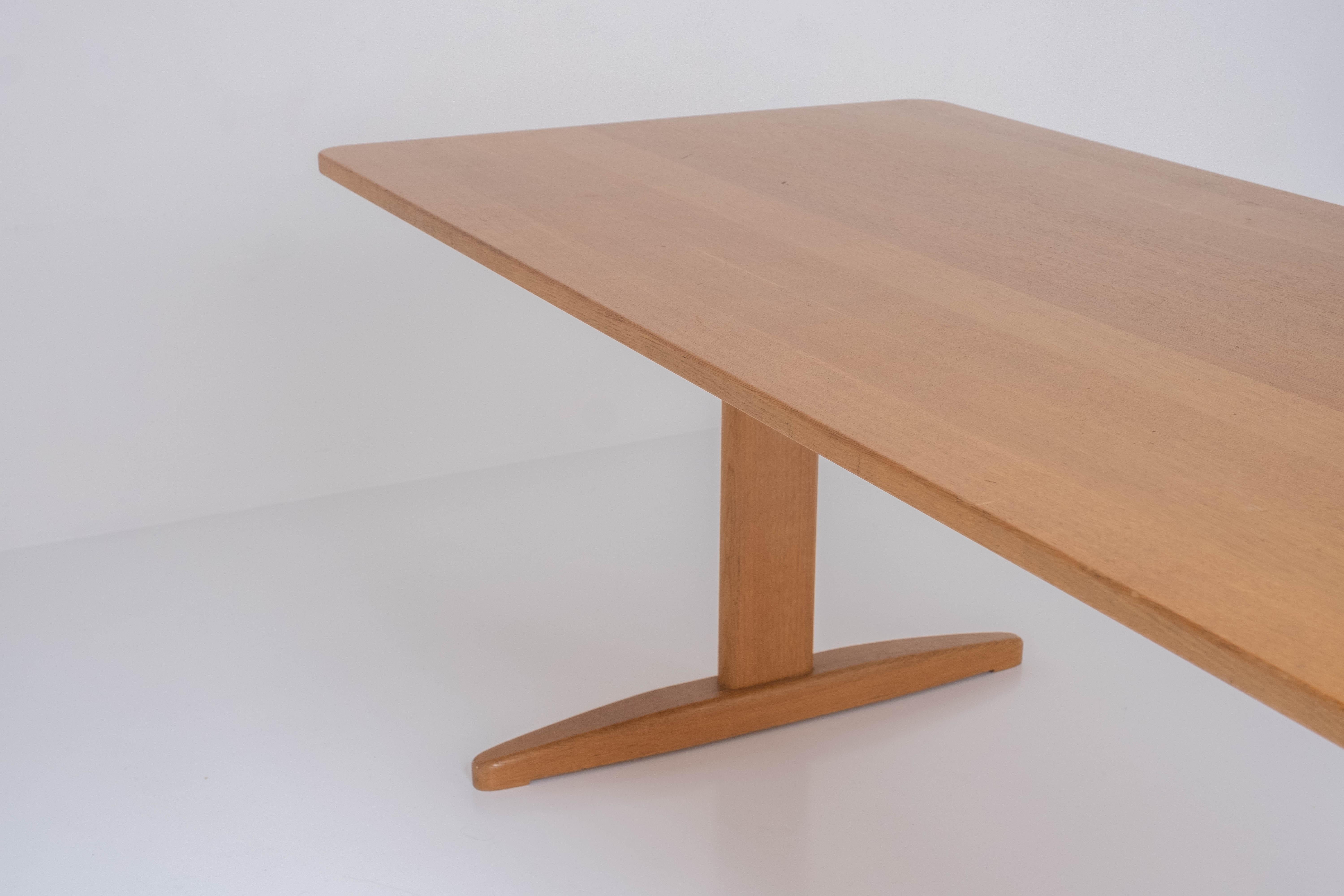 Oak Shaker Dining Table by Børge Mogensen for Carl Madsen & Son, Denmark 1960s