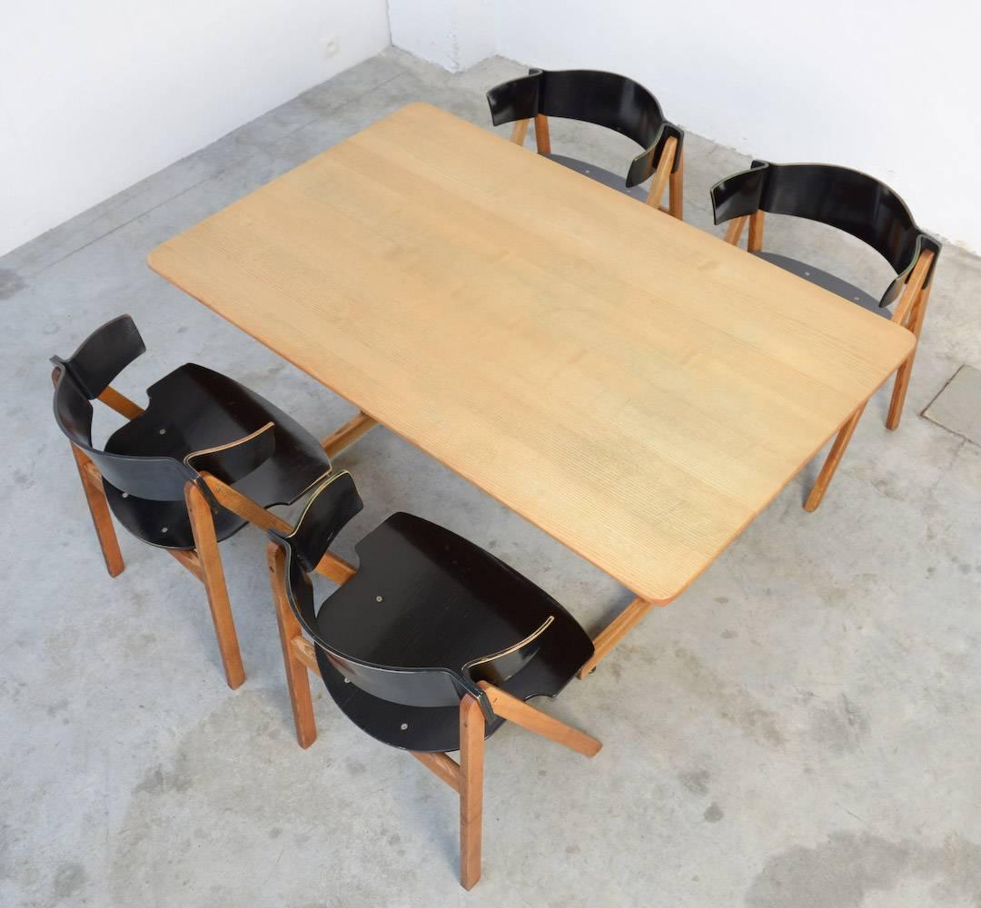 Shaker Dining Table by Victor Bernt for Soren Willadsen In Good Condition In Vlimmeren, BE