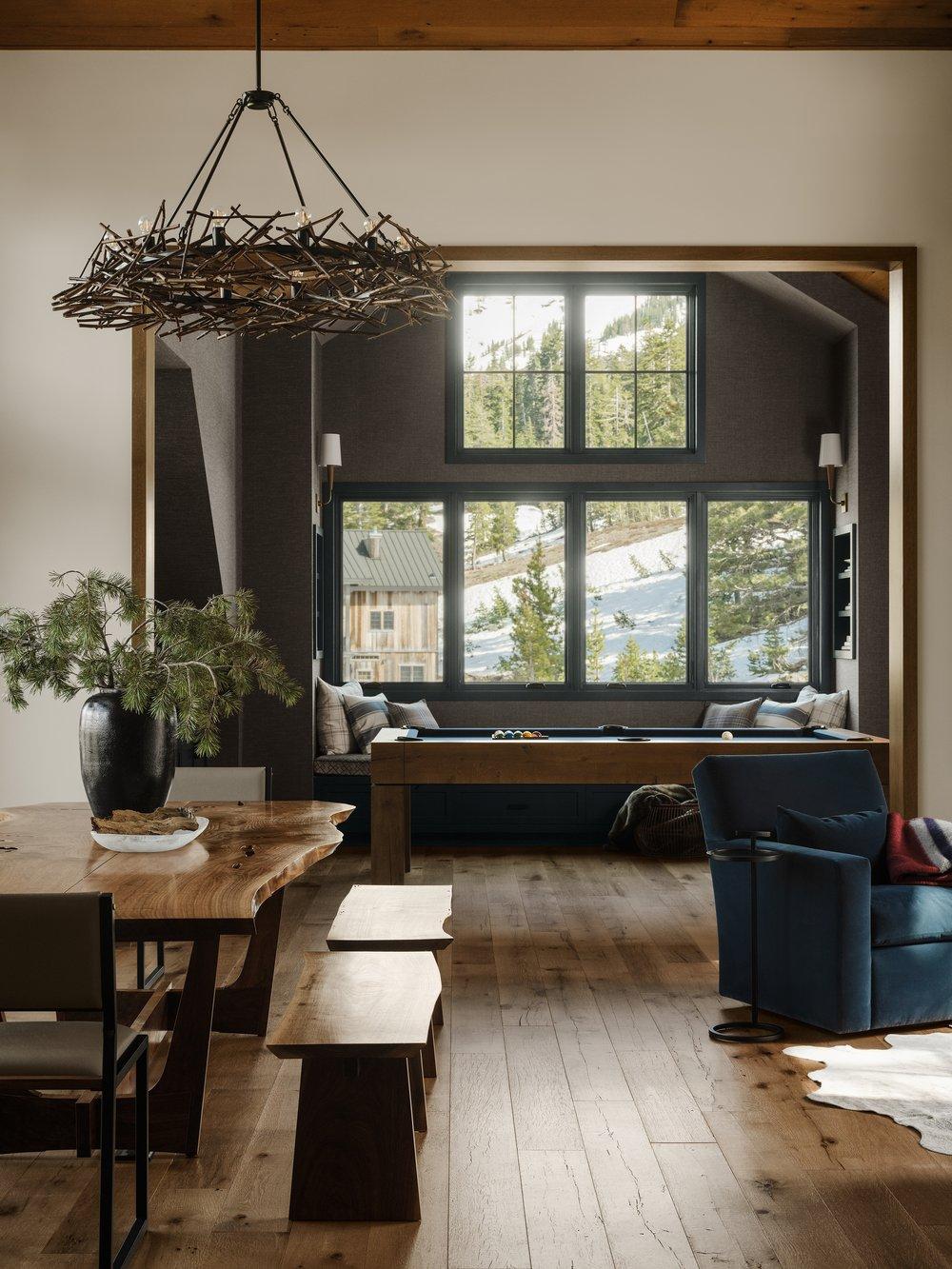 Silla moderna Shaker de AMBROZIA, nogal, acero negro, vinilo sándalo Canadiense en venta