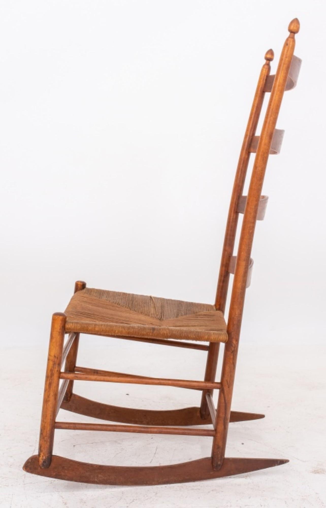 American Shaker Rocking Chair, 20th c For Sale