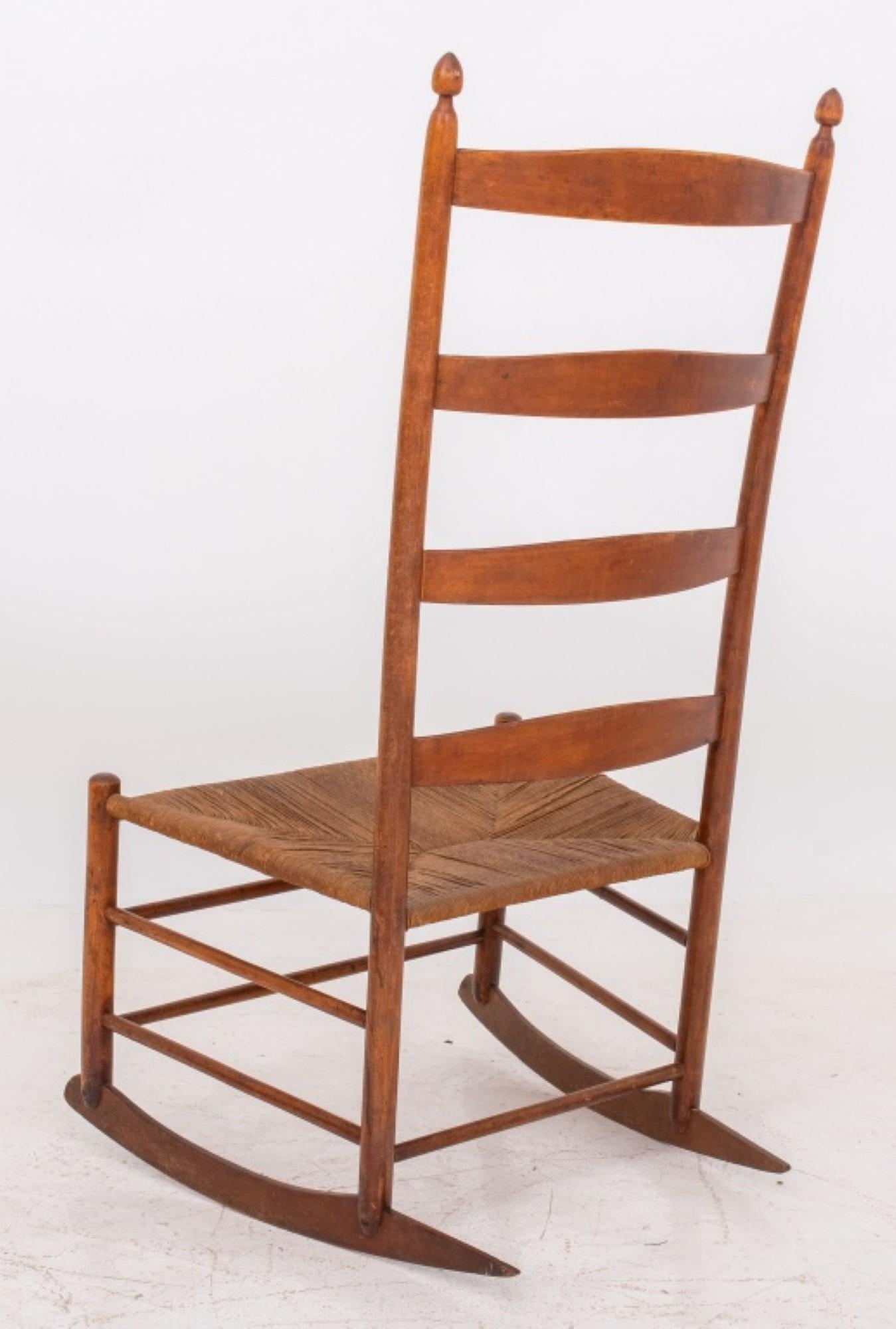 Shaker Rocking Chair, 20th c In Good Condition For Sale In New York, NY