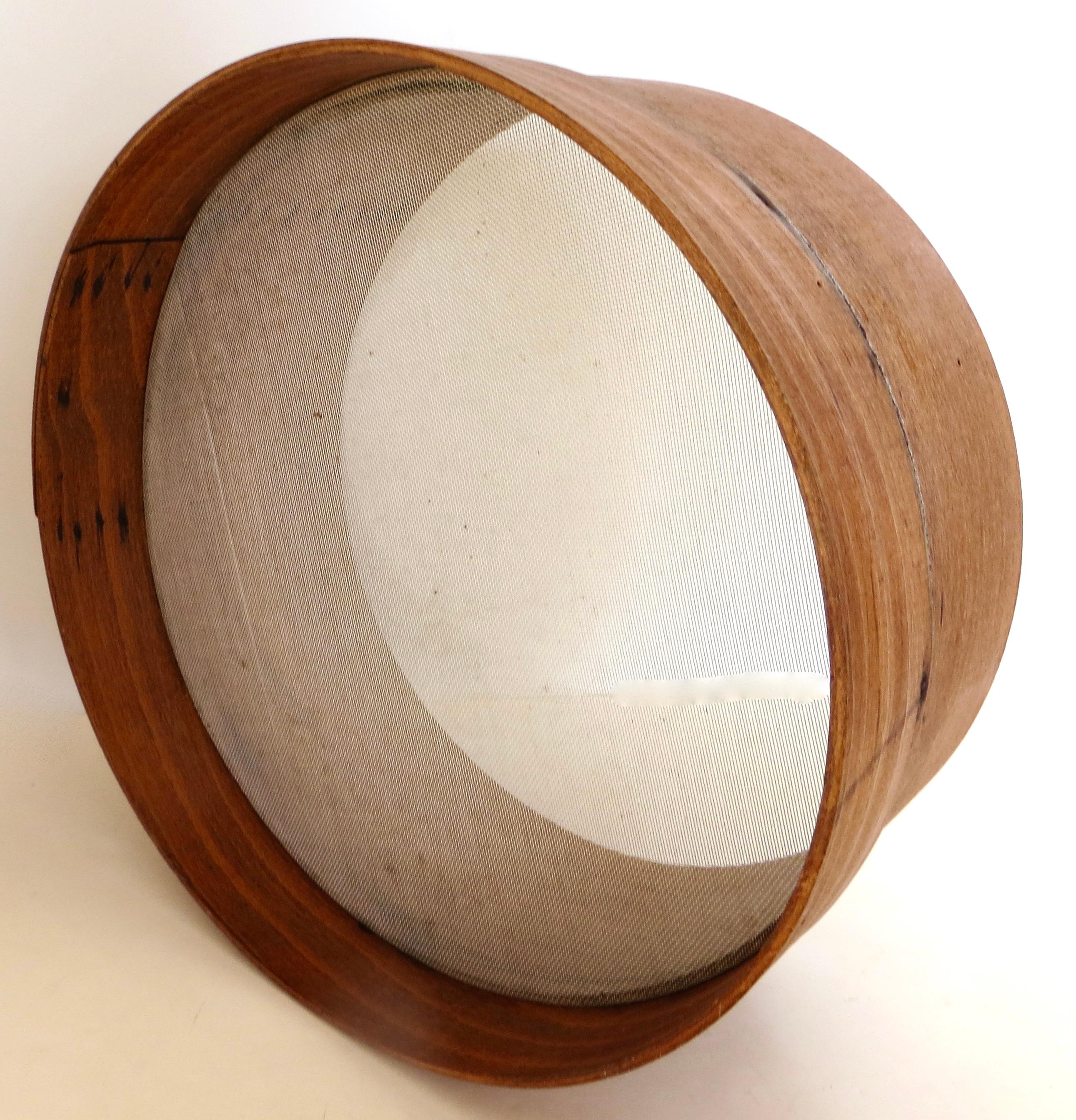 Hand-Crafted Shaker Round Bentwood Flour Sifter; Pennsylvania, Circa 1900 For Sale