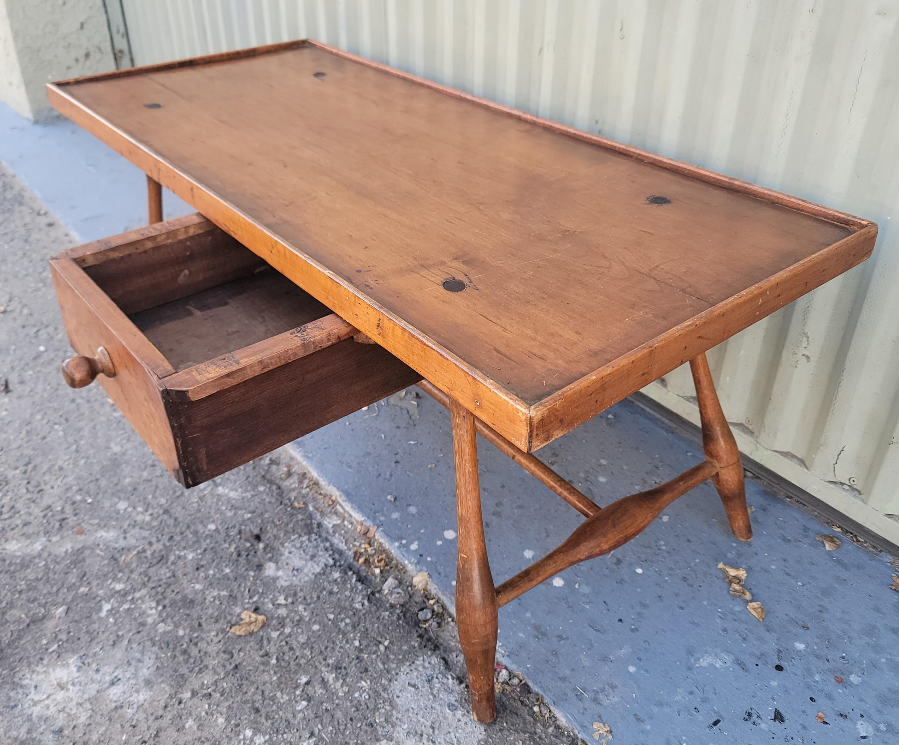 Shaker Style Coffee Table  For Sale 5