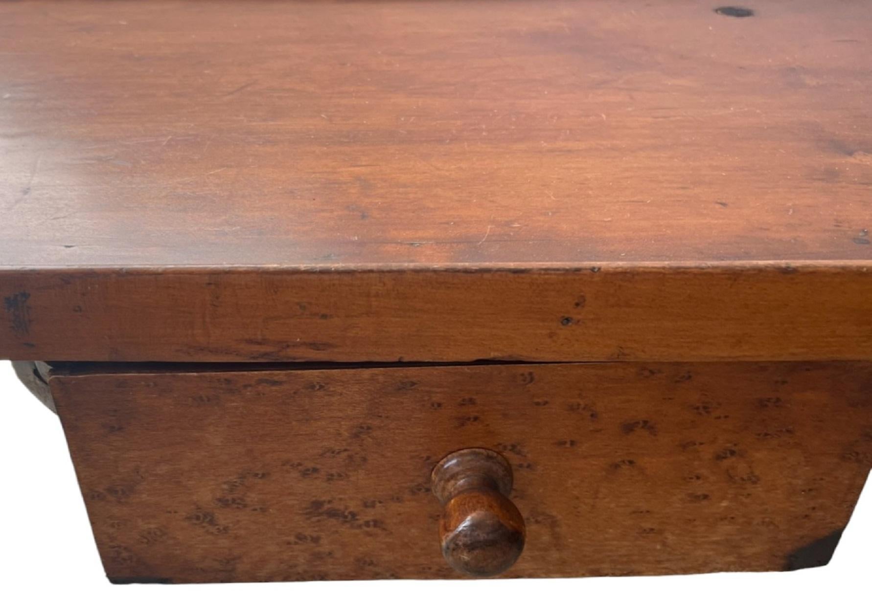 Shaker Style Coffee Table  In Good Condition For Sale In Los Angeles, CA
