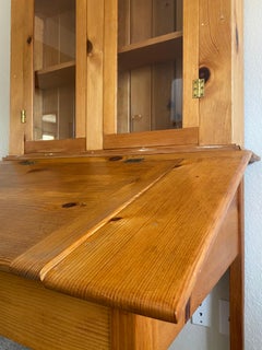 Escritorio y conejera de pino Shaker Style