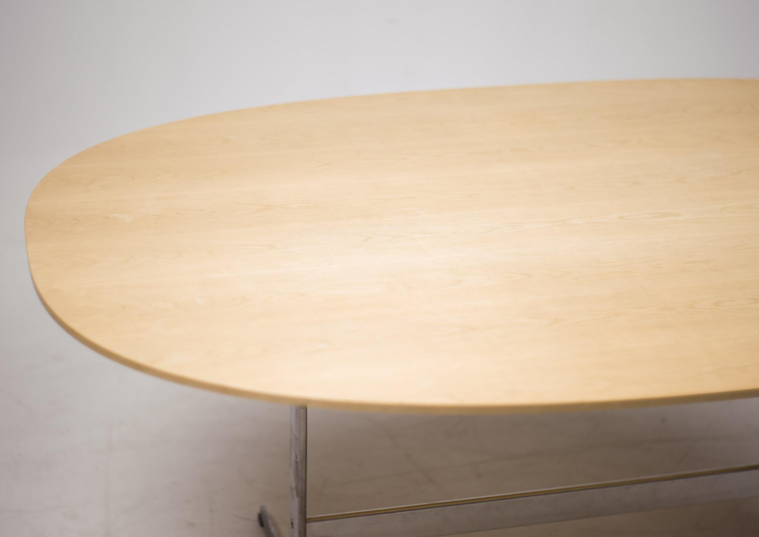 Shaker Table in Ash by Arne Jacobsen for Fritz Hansen 1