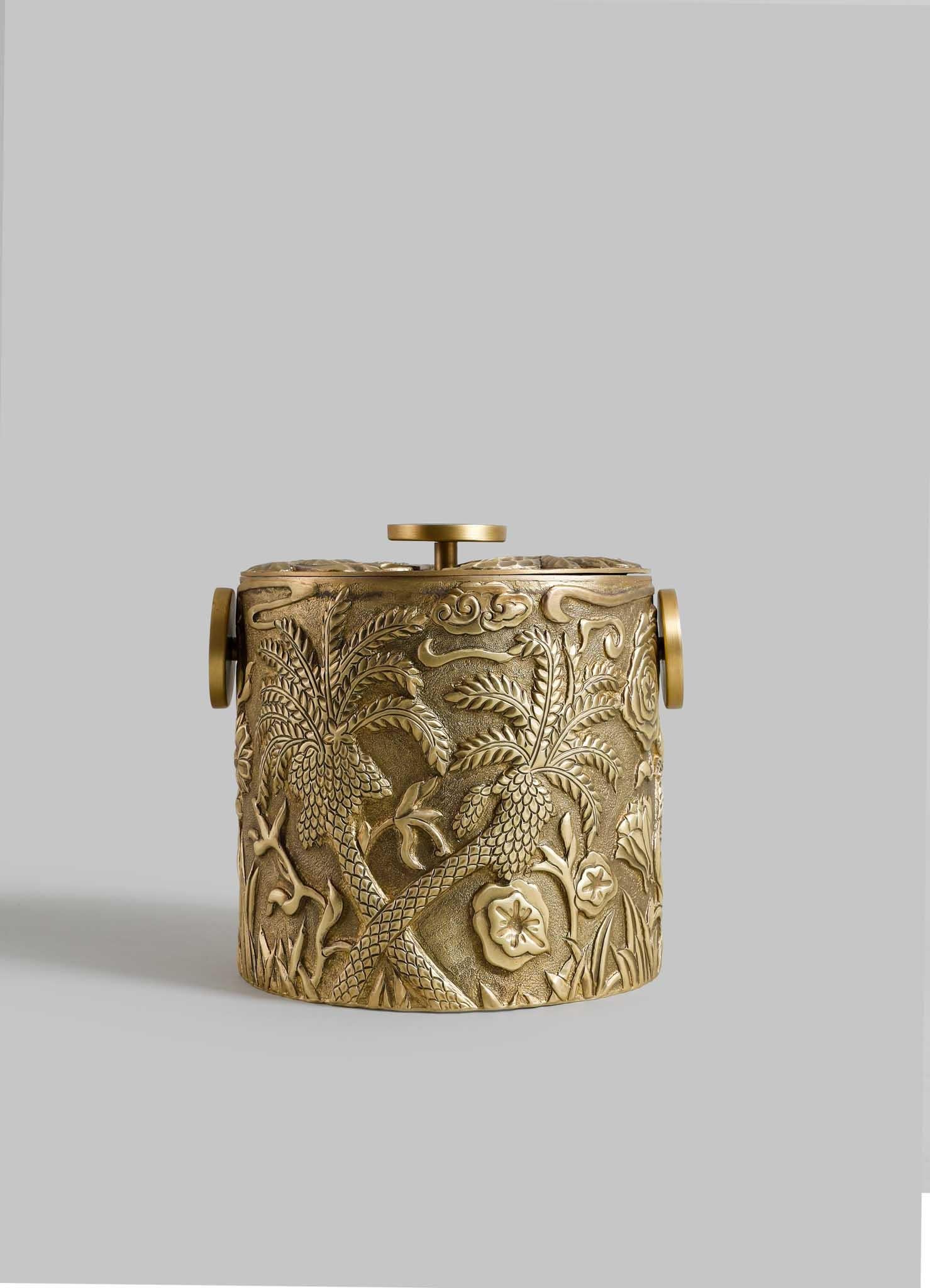 Großer Shalimar Eiskübel aus Messing und Halbedelsteinen, Viya von Vikram Goyal (Gegossen) im Angebot