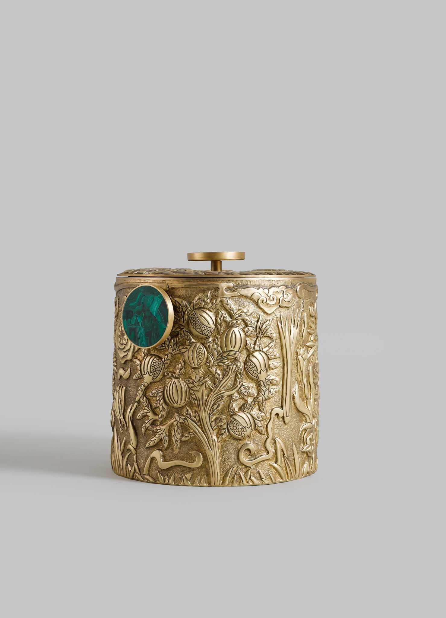 Großer Shalimar Eiskübel aus Messing und Halbedelsteinen, Viya von Vikram Goyal im Zustand „Neu“ im Angebot in Noida, DL