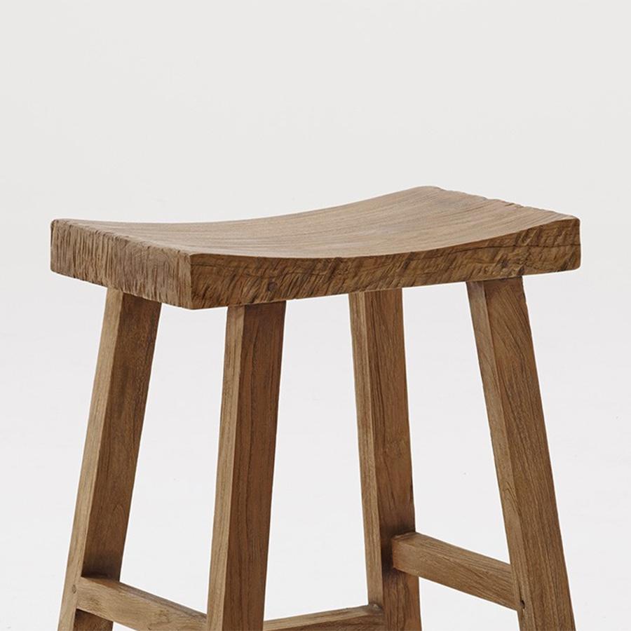 Stool shalk teak high with all structure
in hand-crafted solid teak wood.