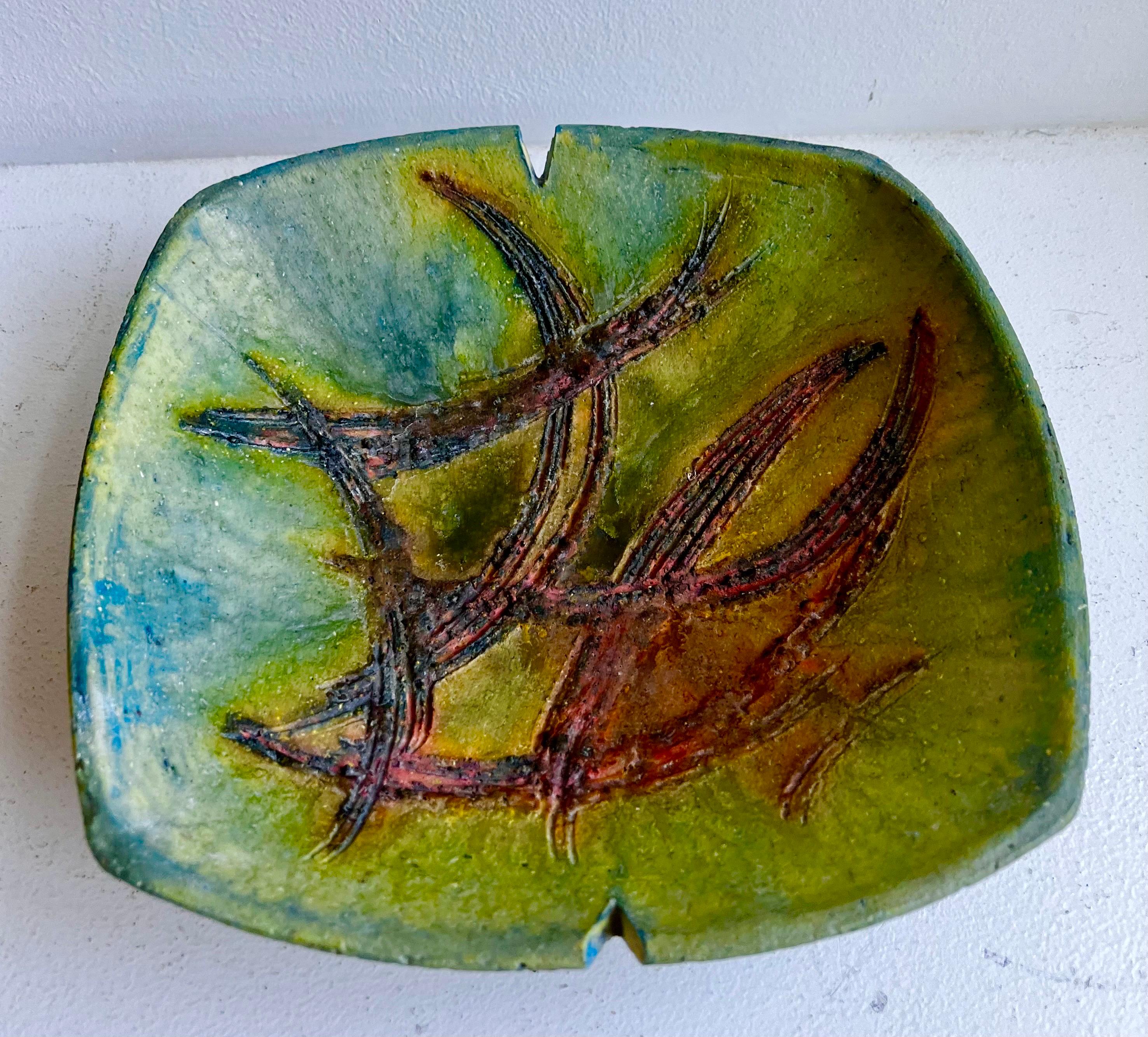 Shallow Bowl or Ashtray 
by Fantoni for Raymor 
circa 1950

