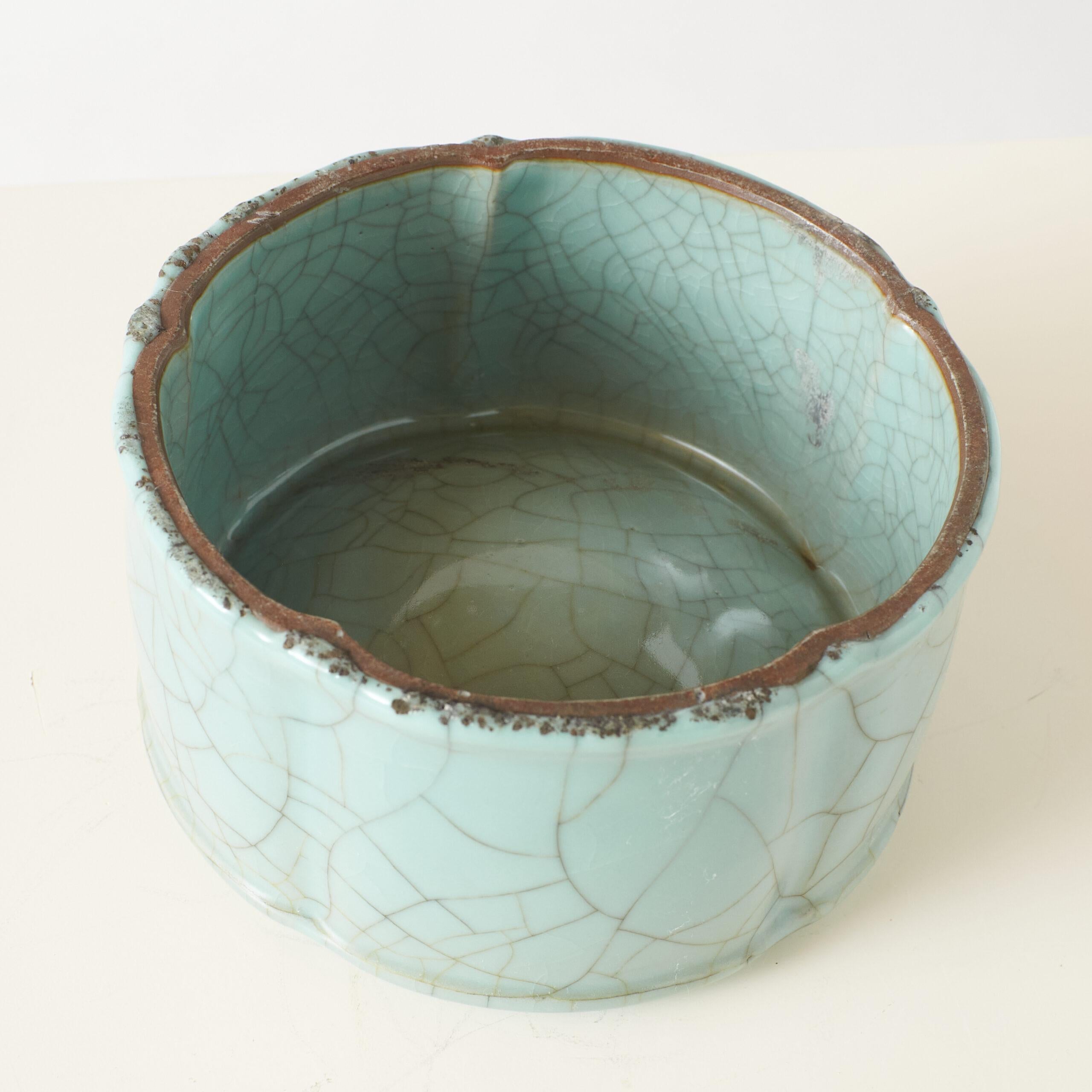 Chinese Shallow Brush Washer with Ru Blue Glaze, 20th Century For Sale
