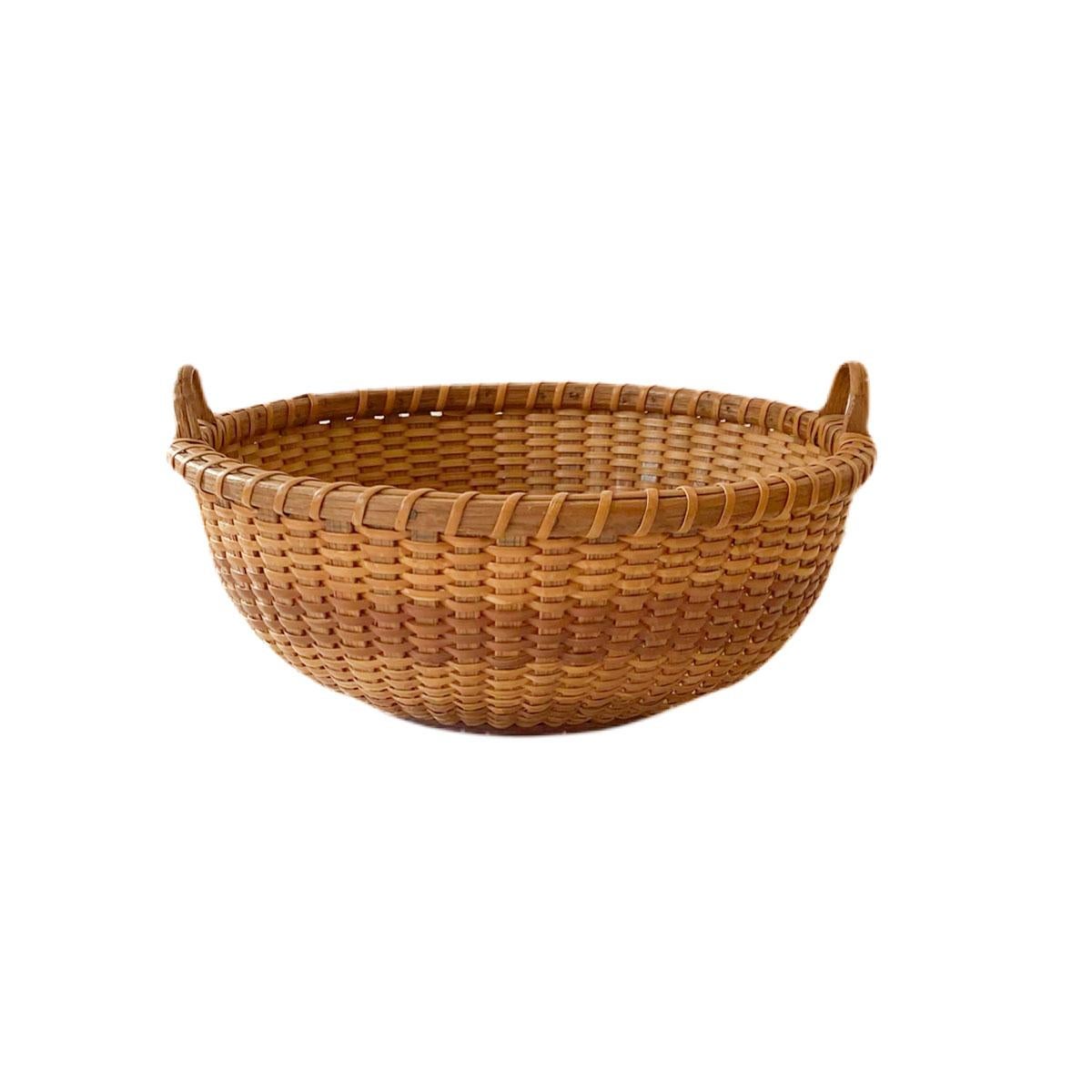 shallow round basket