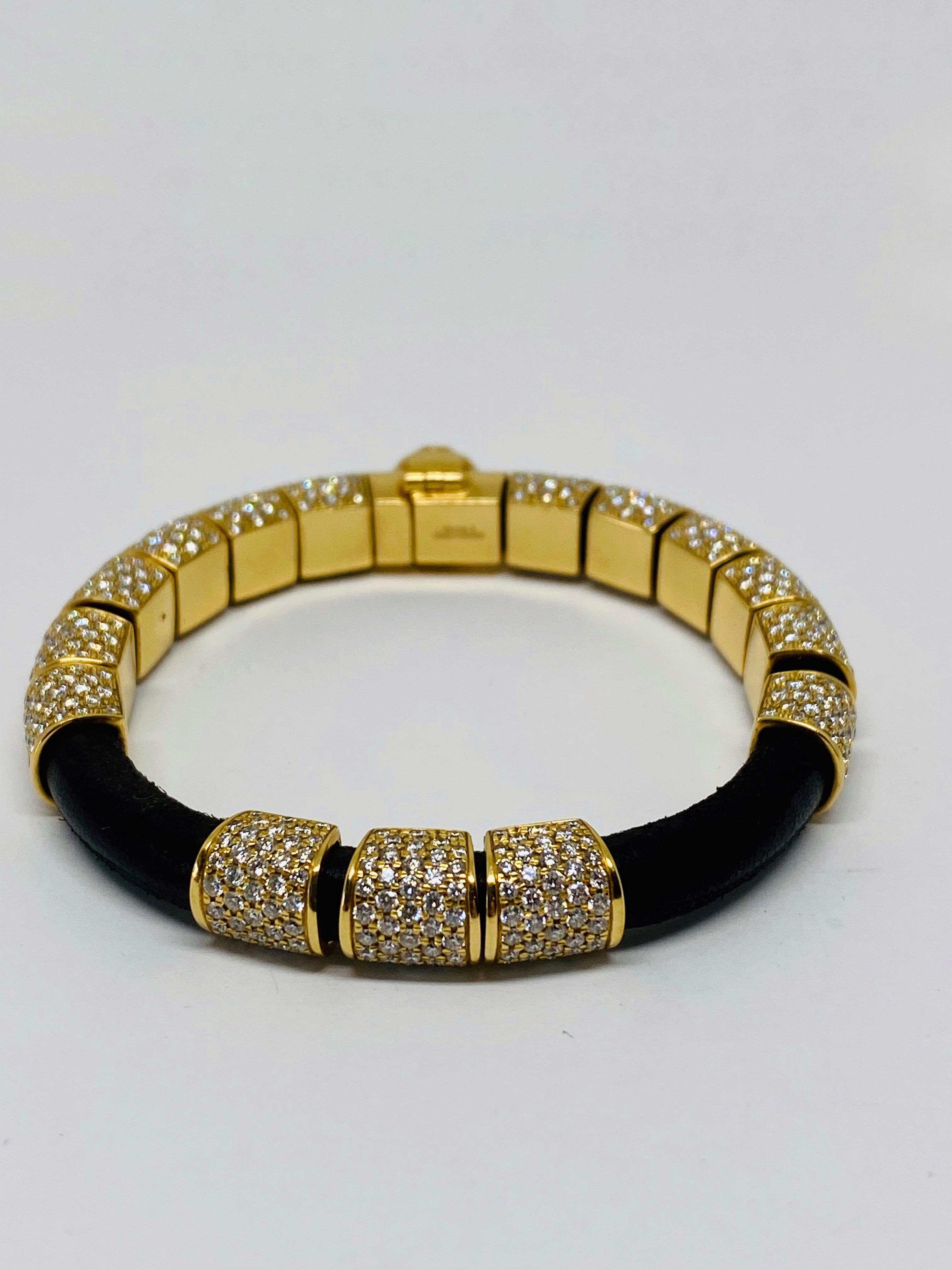 Shamballa Jewels 12ct Diamond 18K Yellow Gold and Leather Bracelet  In Excellent Condition In Beverly Hills, CA