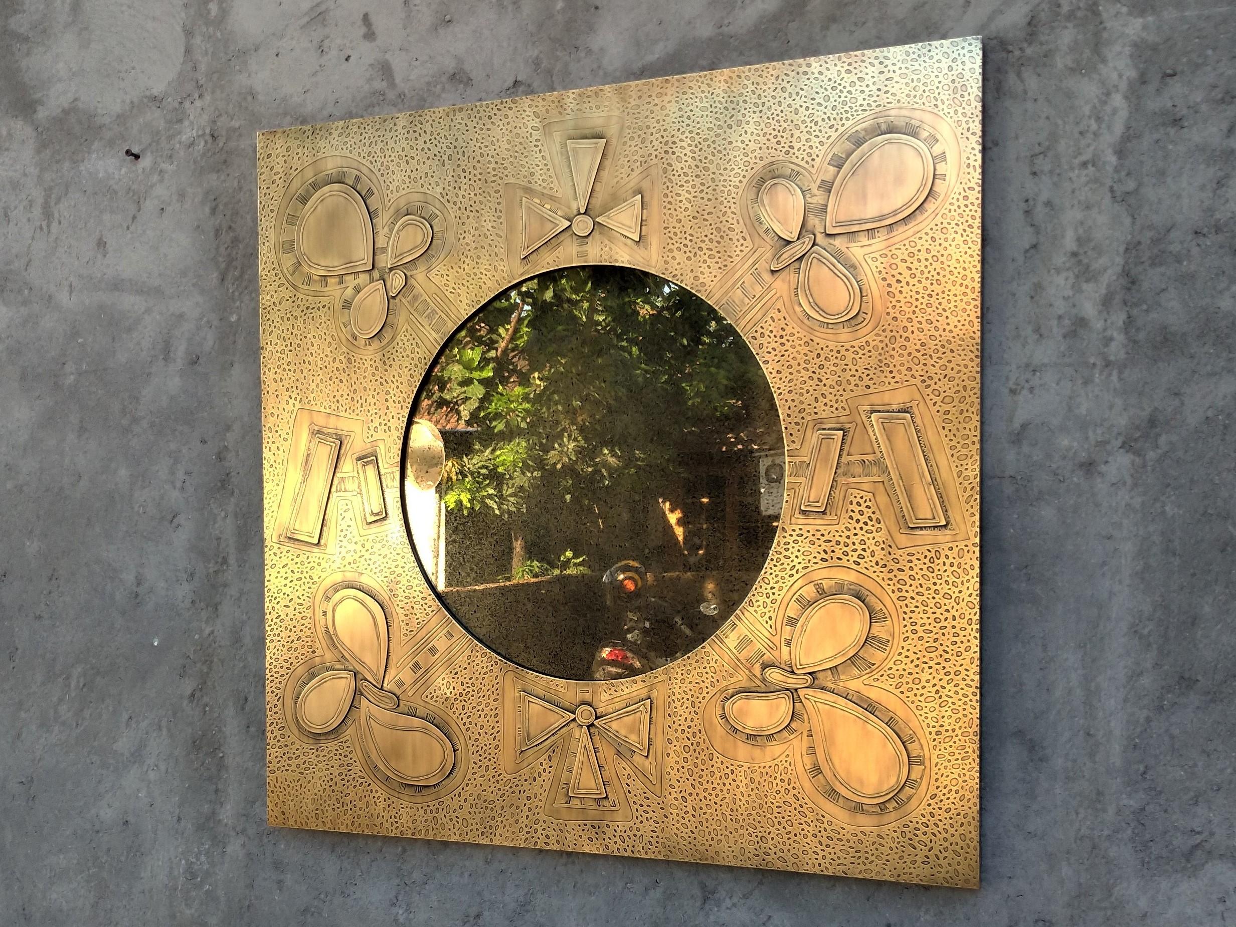 Shamrock Acid Etched Patinated Brass Mirror Felix De Boussy for Studio Belgali (21. Jahrhundert und zeitgenössisch) im Angebot