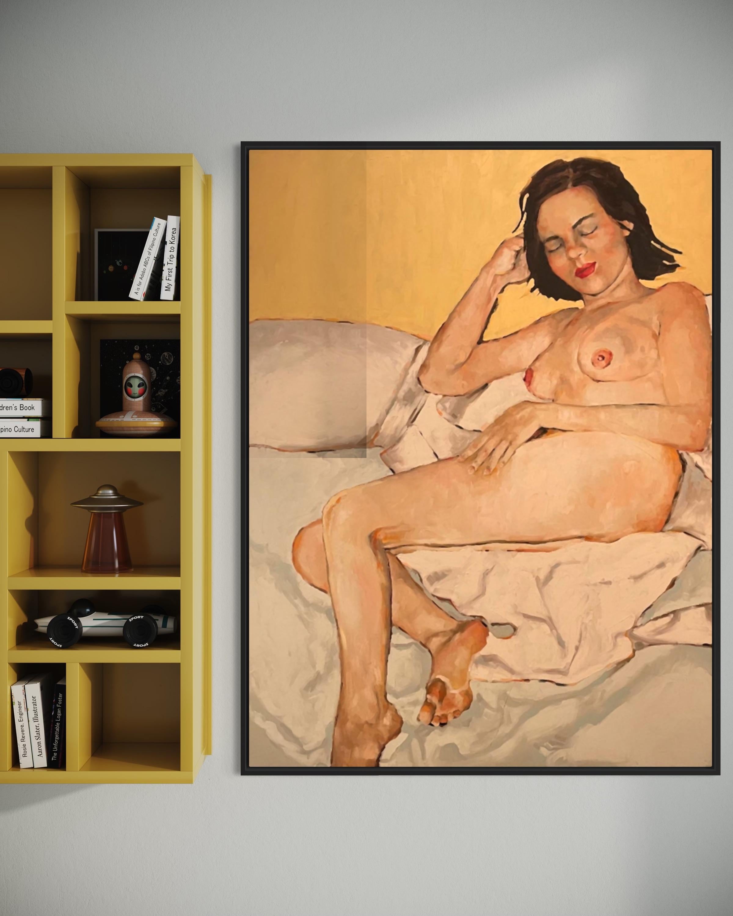 „Junge Frauen und gelbe Wandkissen, figurative weibliche Figurative weibliche Figuration  von Shana Wilson im Angebot 7