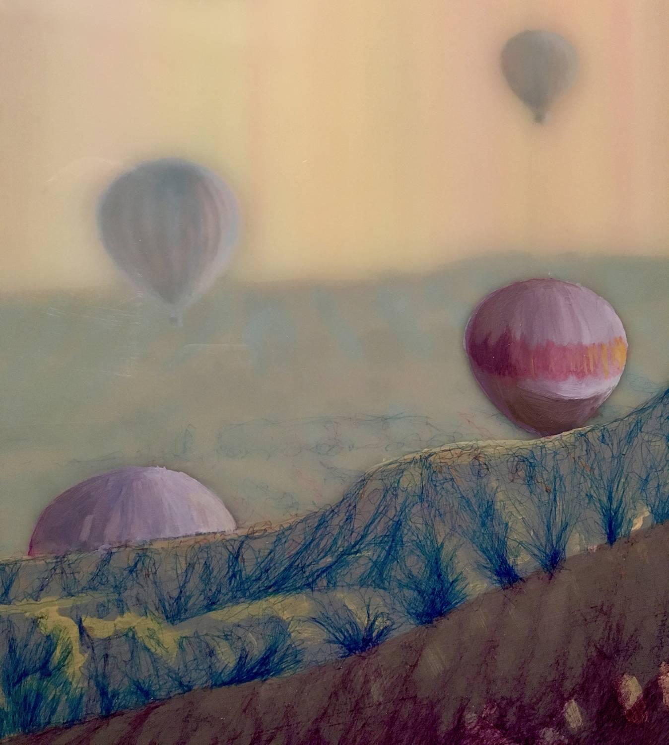 Aire caliente - Paisaje abstracto de montaña Rayas rosa amarillo Resina, 2015 en venta 3