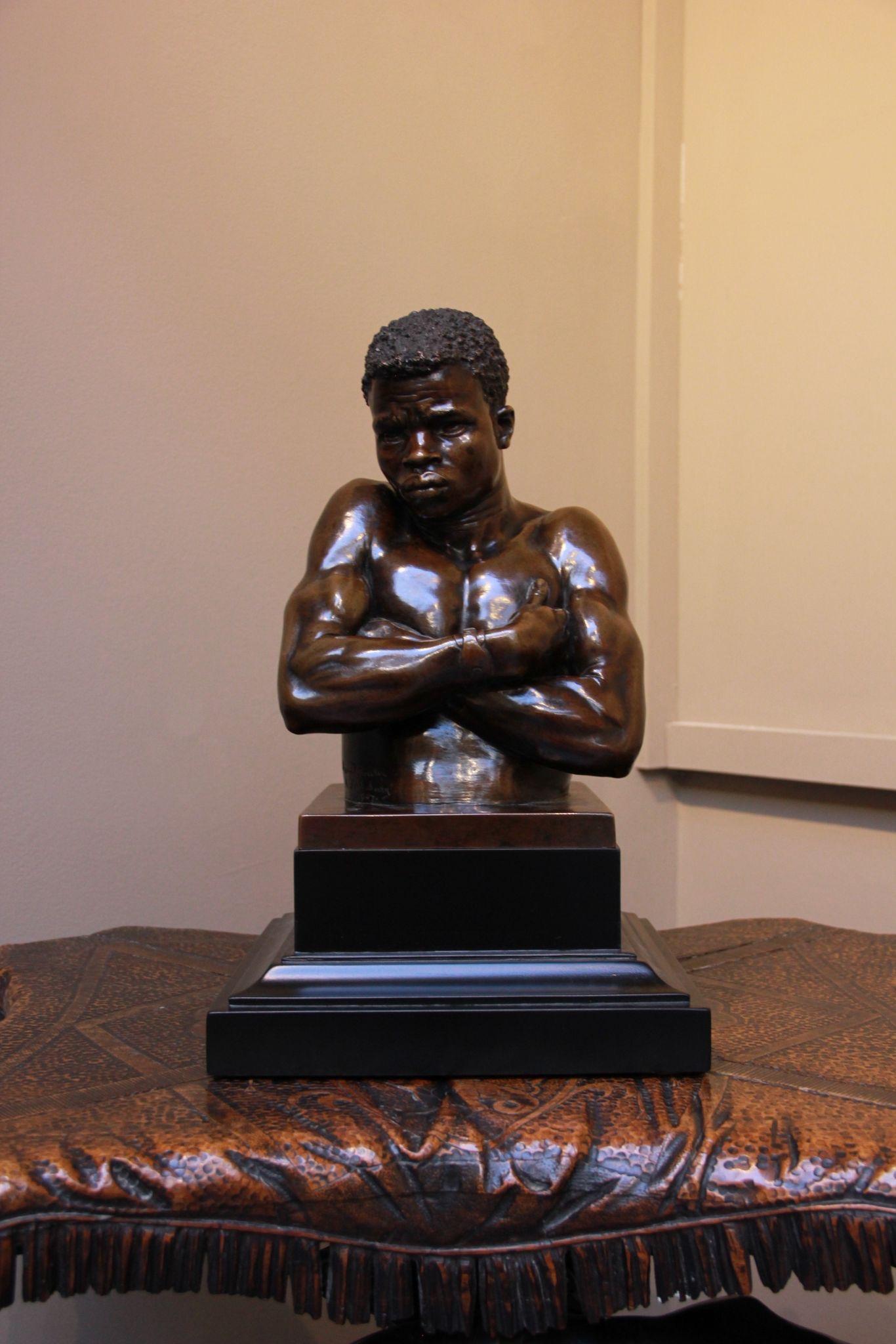 Shangaan Bronze Bust by Anton van Wouw, 1907 – Powerful Portrait of a Migrant Labourer Cast by G. Nisini, Rome.

bronze 30cm by 20c, by 15cm (including base)

Provenance English Private Collection

The history and social context behind this bronze