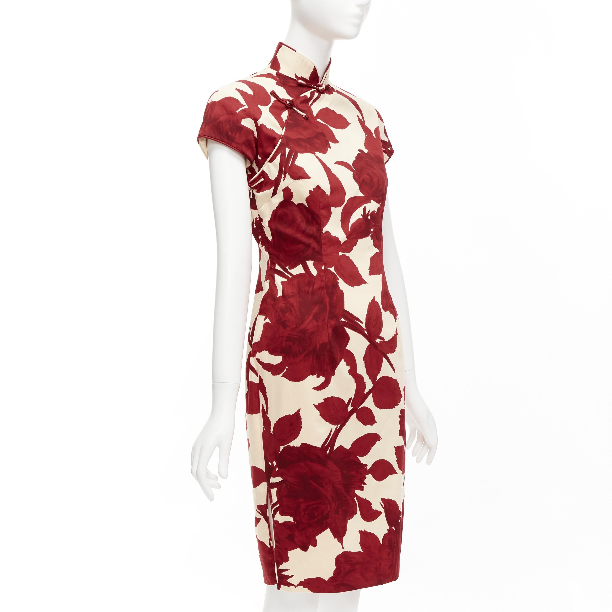 SHANGHAI TANG red beige rose floral print silk lined qipao dress UK6 XS In Excellent Condition For Sale In Hong Kong, NT