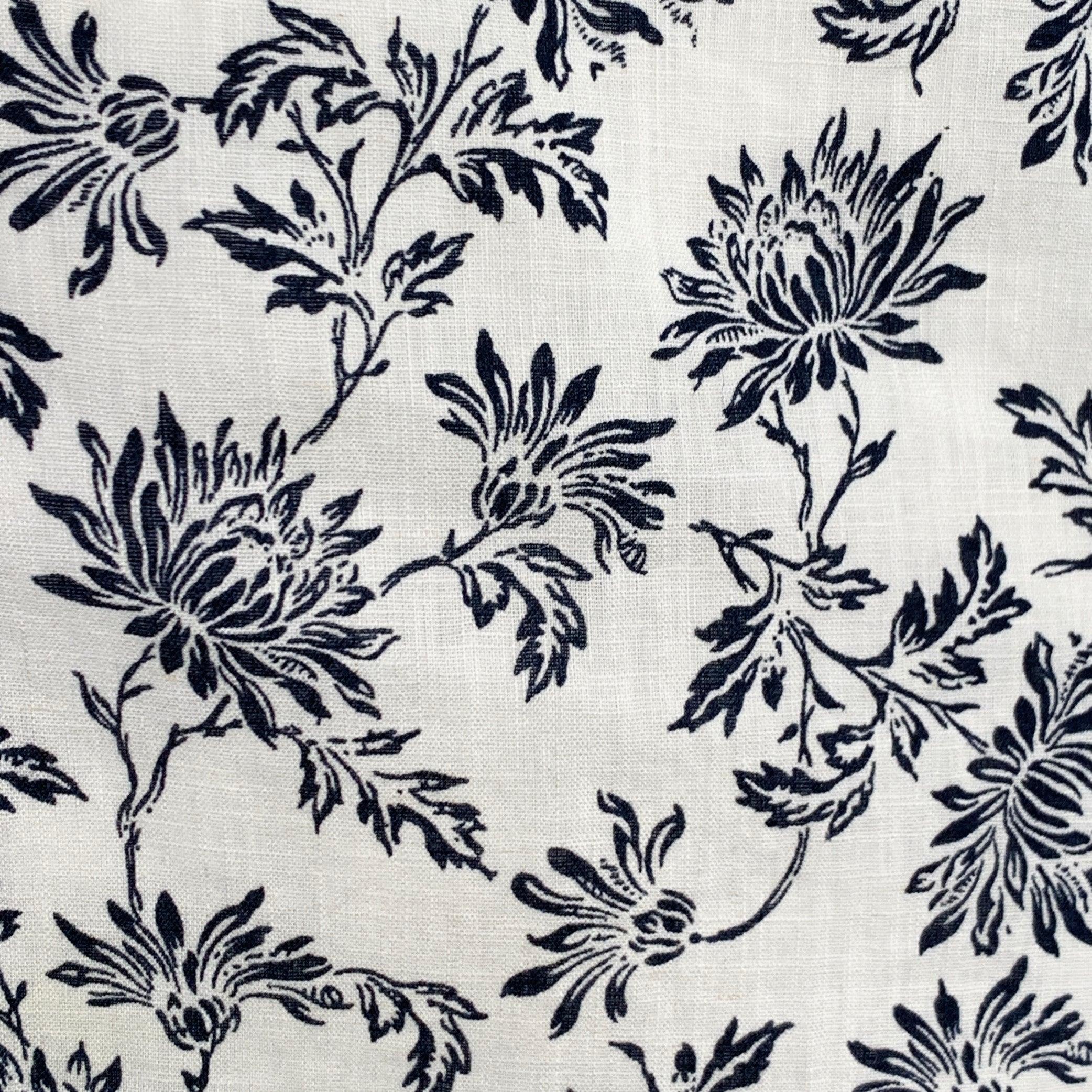 SHANGTAI TANG short sleeve shirt
in a
white and black linen cotton woven blend featuring a collarless style, floral pattern, and button closure.Excellent Pre-Owned Condition. 

Marked:   L 

Measurements: 
 
Shoulder: 17.5 inches  Chest: 44 inches 