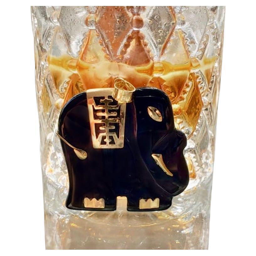 Shanghainese Onyx Elephant Pendant with 14K Yellow Gold For Sale
