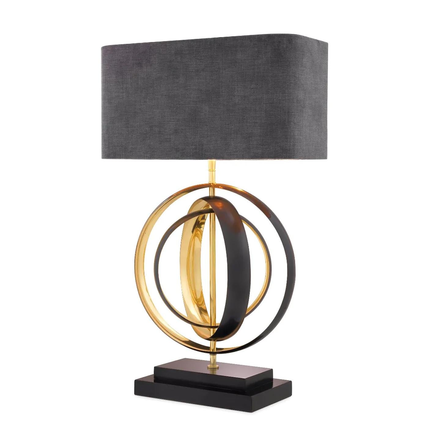 Table Lamp Shanon with structure in solid brass in polished finish
and in gunmetal finish. With granite base and with grey rib shade
included. 1 bulb, lamp holder type E27, max 40 watt, 220-240 volt,
dimmable, dimmer not included. Bulb not included.