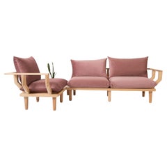 Shanti Sofa by Kunaal Kyhaan