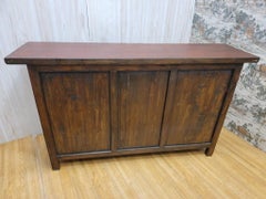 Antica credenza laccata rossa e dipinta a mano in legno di olmo della provincia di Shanxi