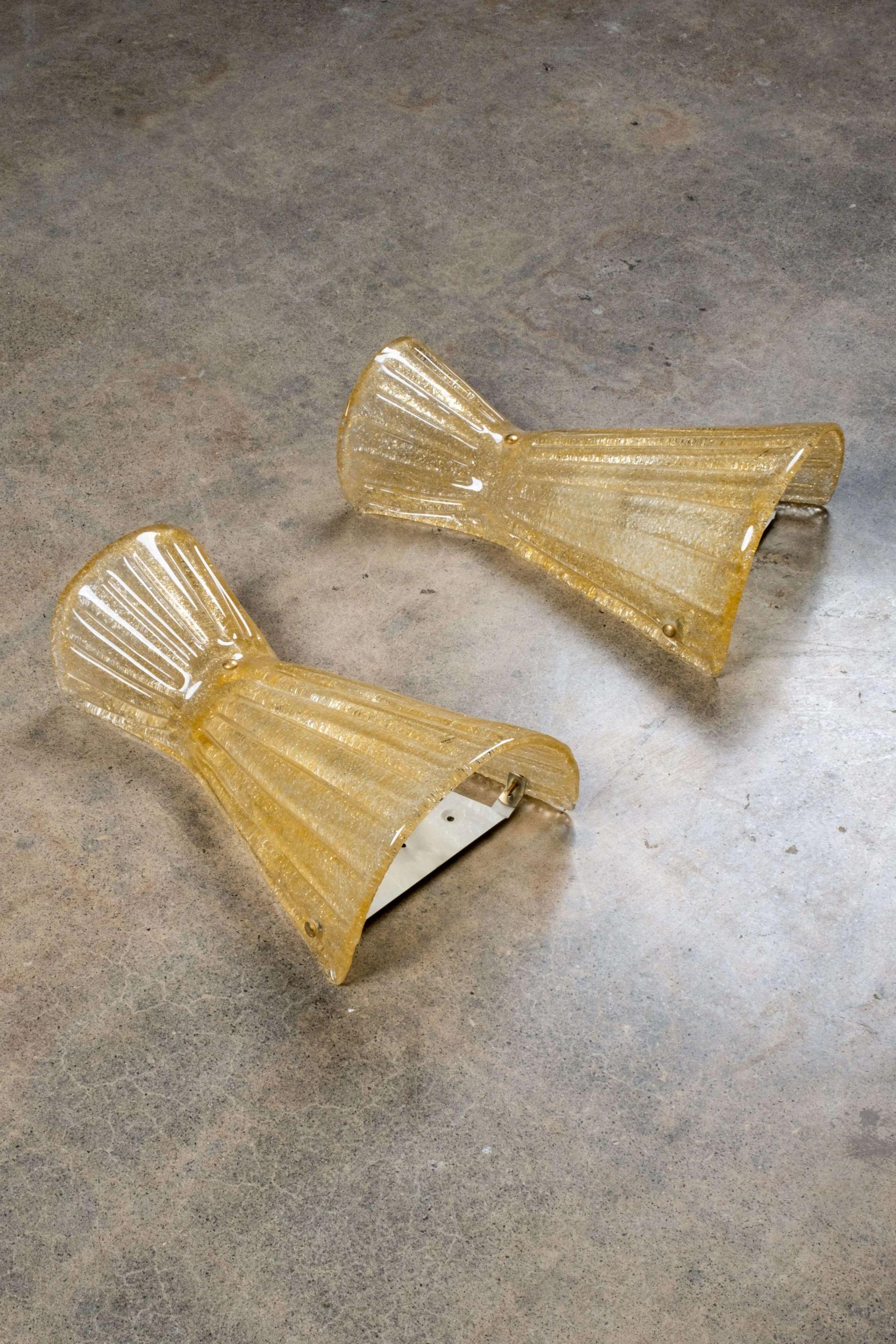 Apliques de cristal de Murano con forma de ámbar Italiano en venta