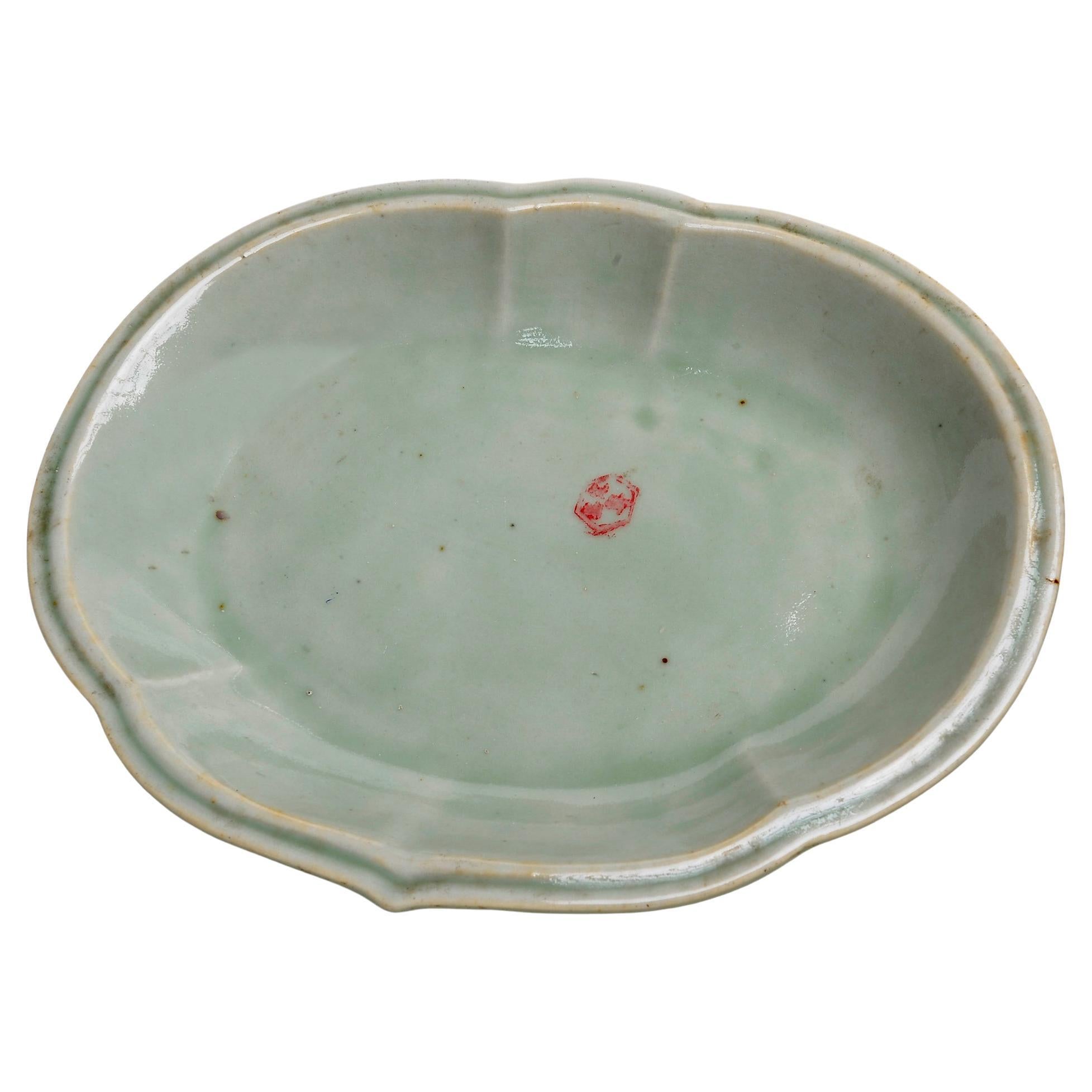 Shaped Antique Oval Chinese Plate For Sale