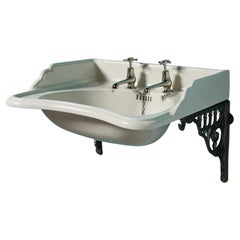 Lavabo de Pared Antiguo con Soportes