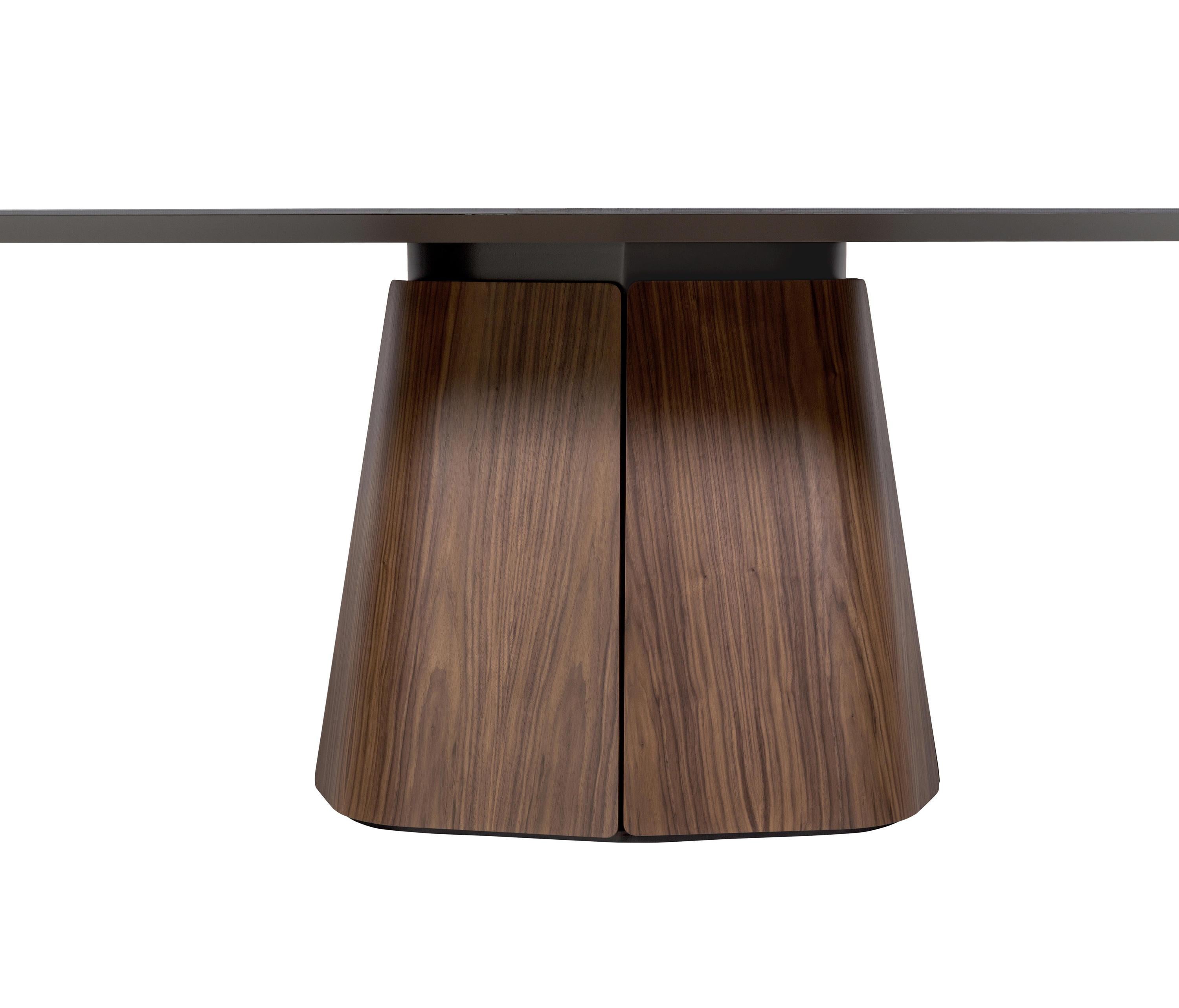 Shaped Oval Table In Black-Stained Solid Oak In New Condition For Sale In NEW YORK, NY