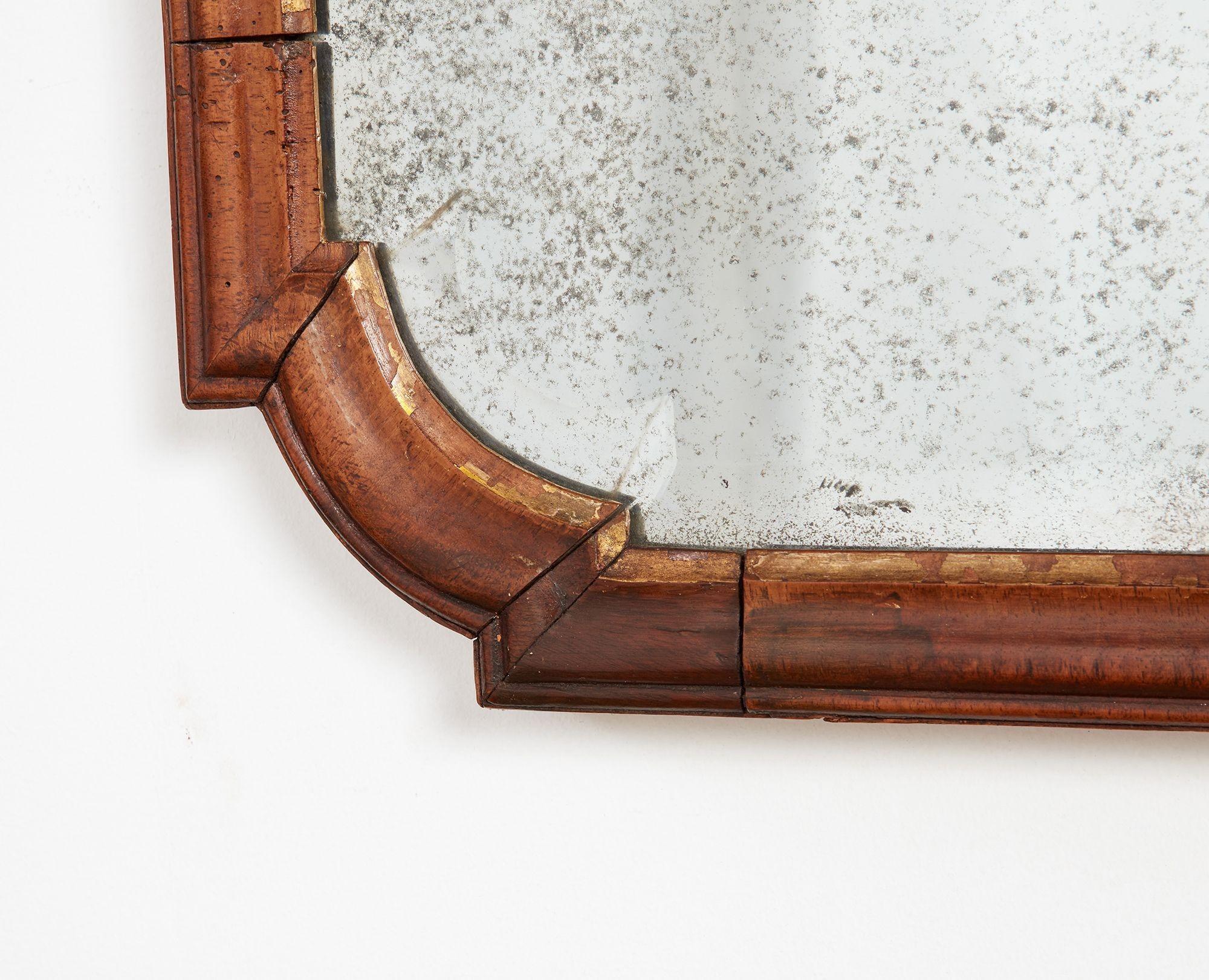 Shaped Walnut Queen Anne Mirror im Angebot 1