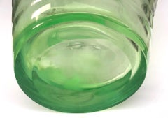 Paire de vases mouchoirs en verre Chartreuse Murano Art Déco