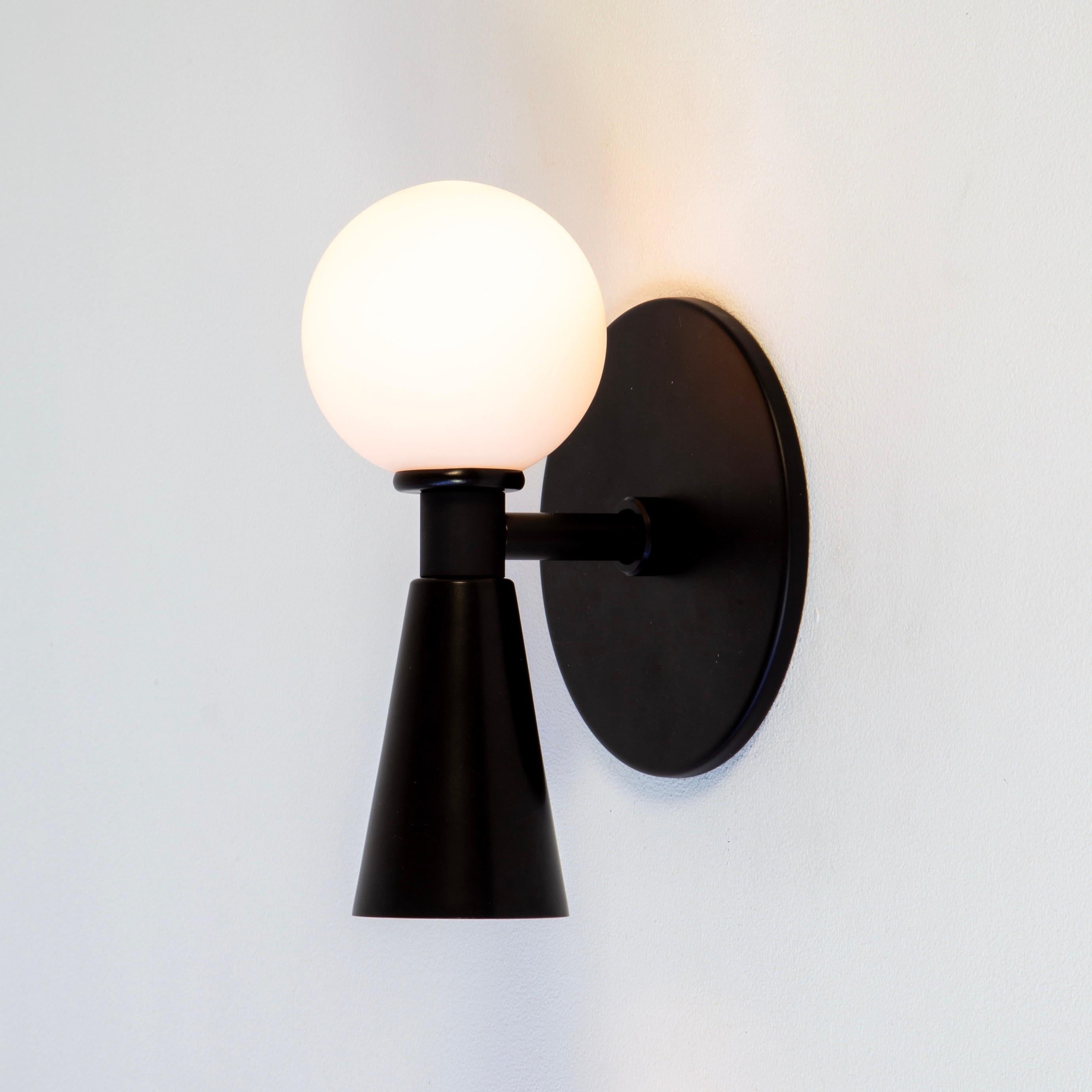 Shapes Wall Sconce by Research.Lighting, Black, In Stock Moderno en venta