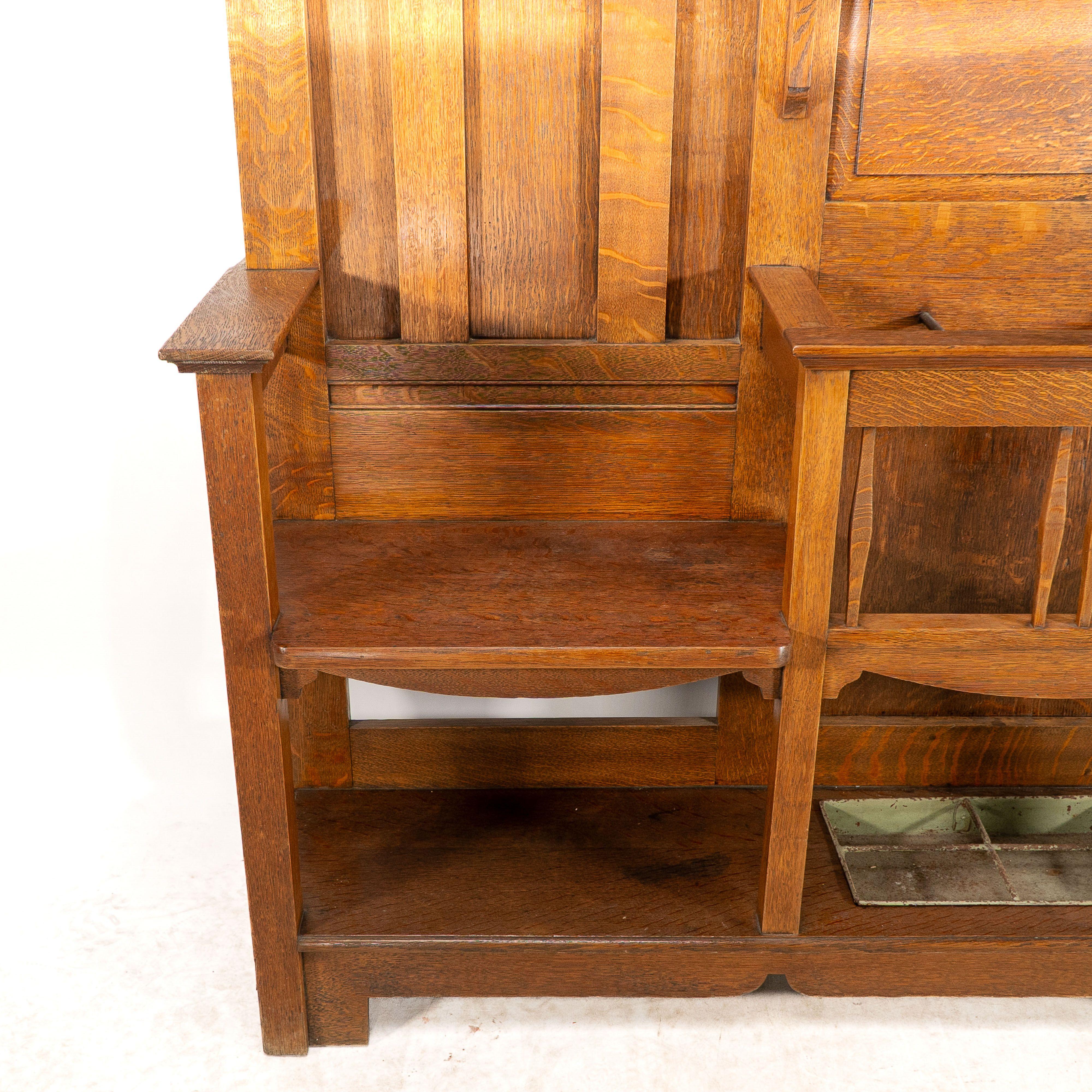 Shapland & Petter. Un buon stand da sala in legno di quercia Arts and Crafts in vendita 4