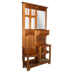 Shapland & Petter. Un buen atril de roble Arts and Crafts