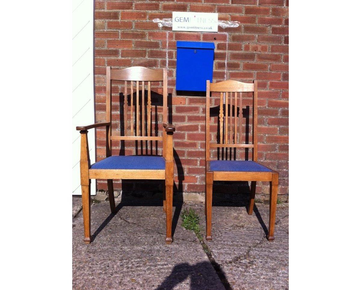 Anglais Shapland and Petter, un ensemble de six chaises de salle à manger Arts and Crafts en chêne de bonne qualité en vente