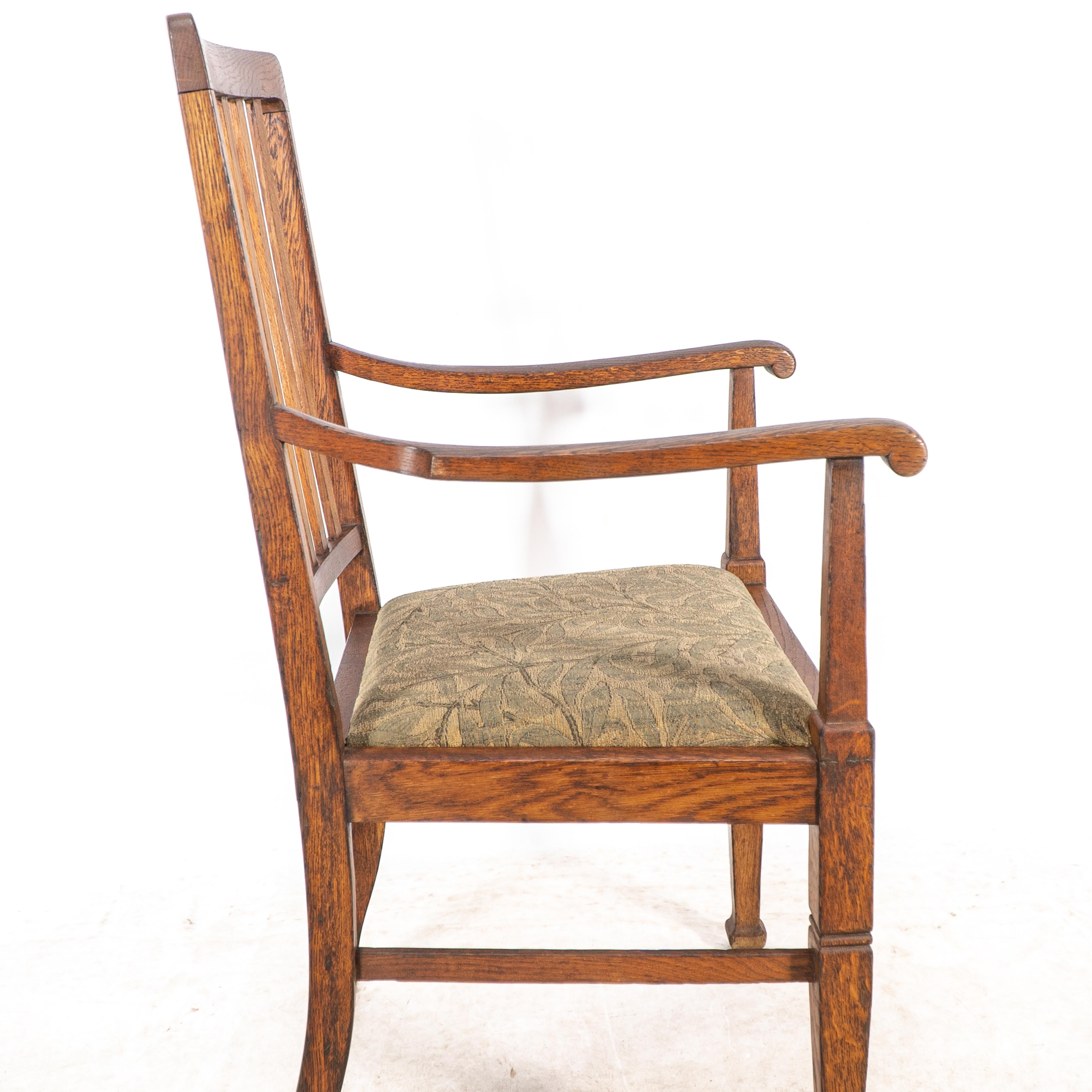 Shapland & Petter. Una coppia di poltrone Arts and Crafts in Oak in vendita 9
