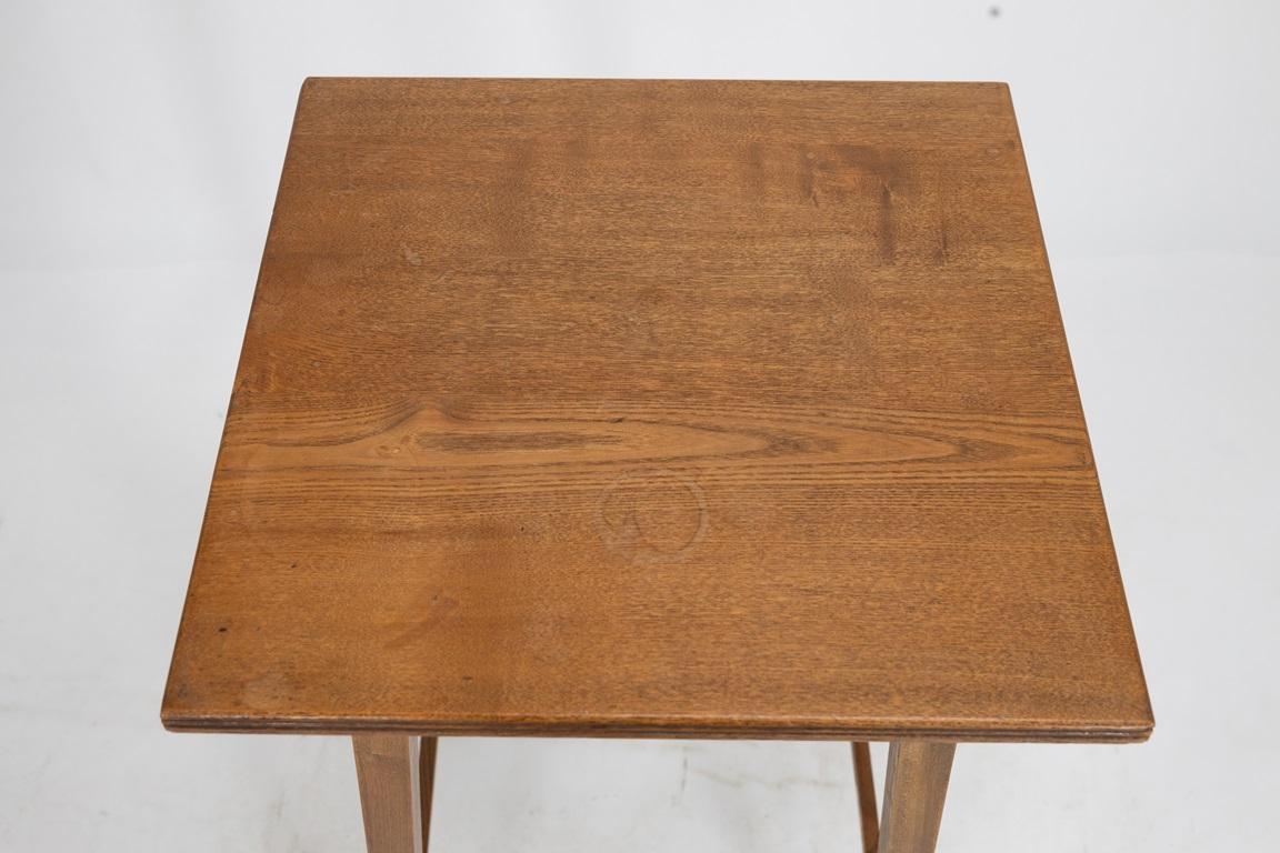 Shapland & Petter A small Arts & Crafts Ash side table with square tapering legs For Sale 3