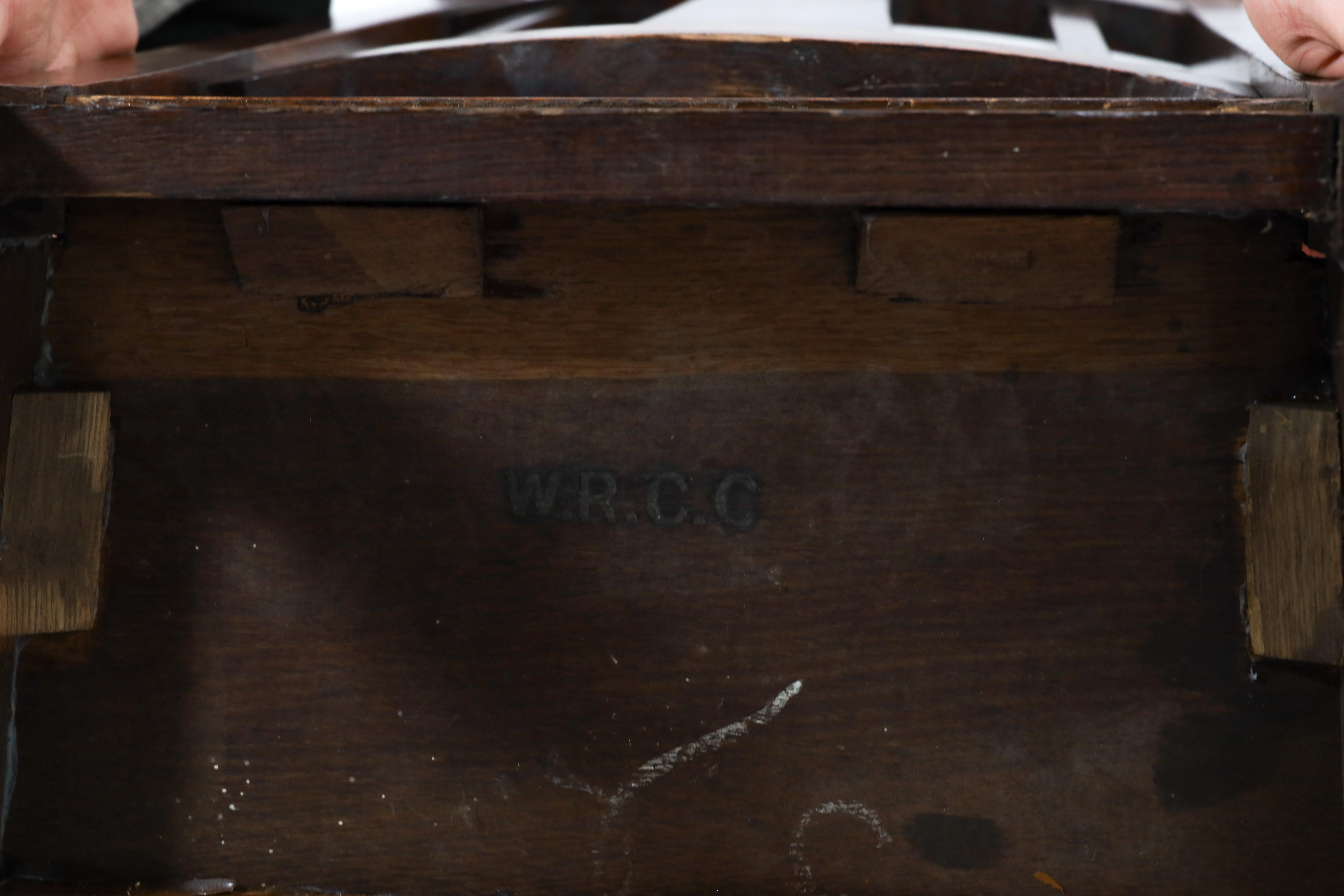 Shapland and Petter. A top quality Glasgow school oak Arts and Crafts hall chair For Sale 6