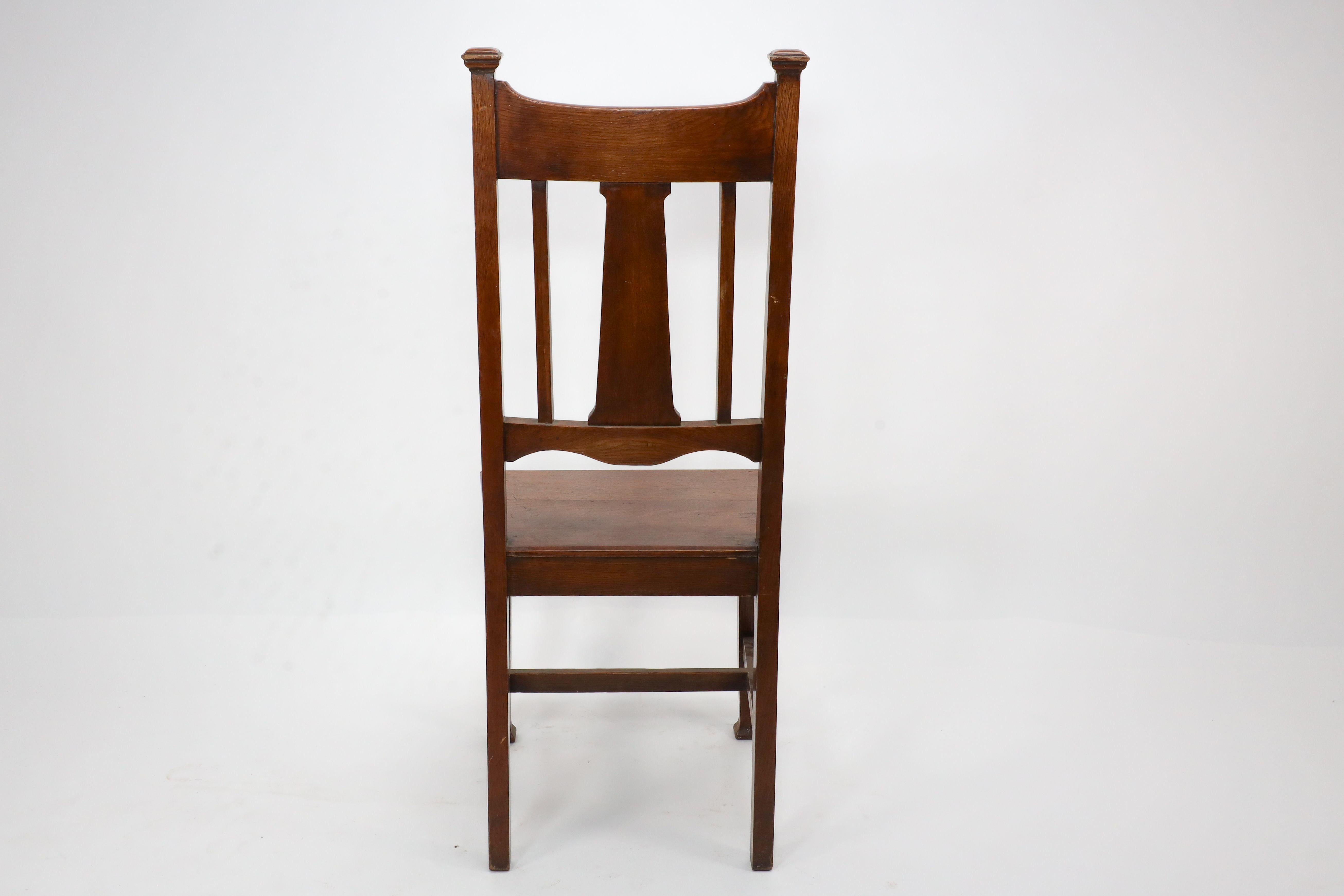 Shapland and Petter. A top quality Glasgow school oak Arts and Crafts hall chair For Sale 12